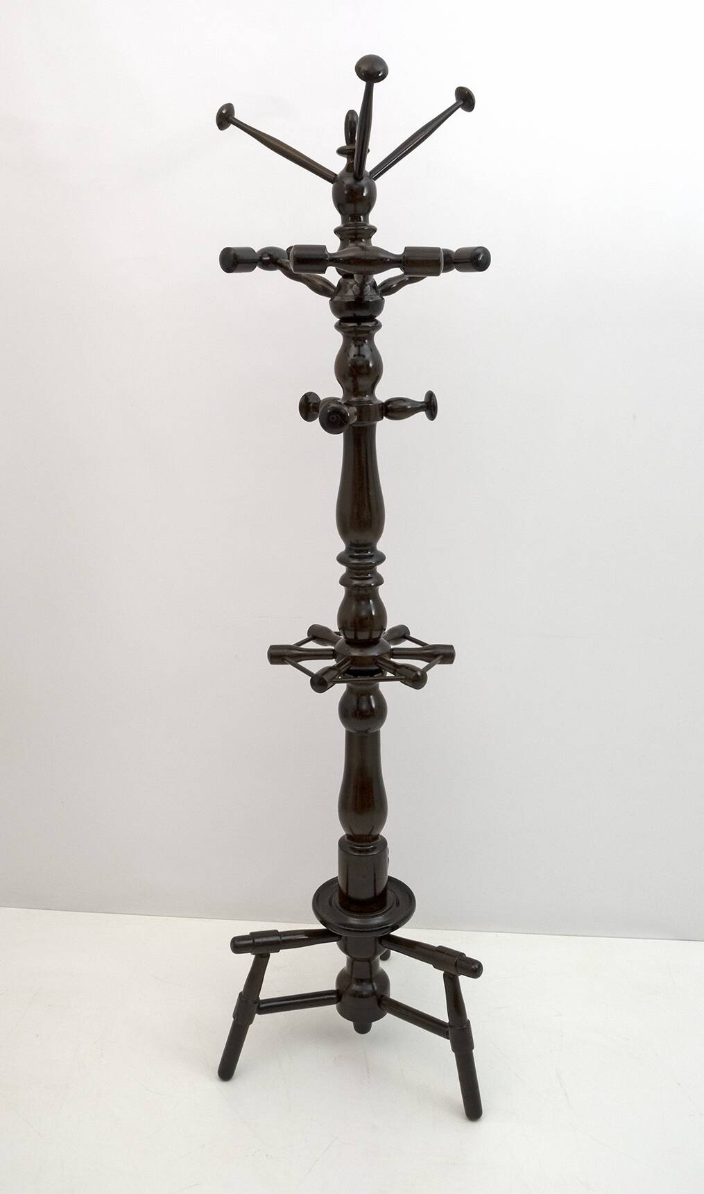Mid-Century Modern Italian Walnut Floor Coat Hanger with Umbrella Stand, 50