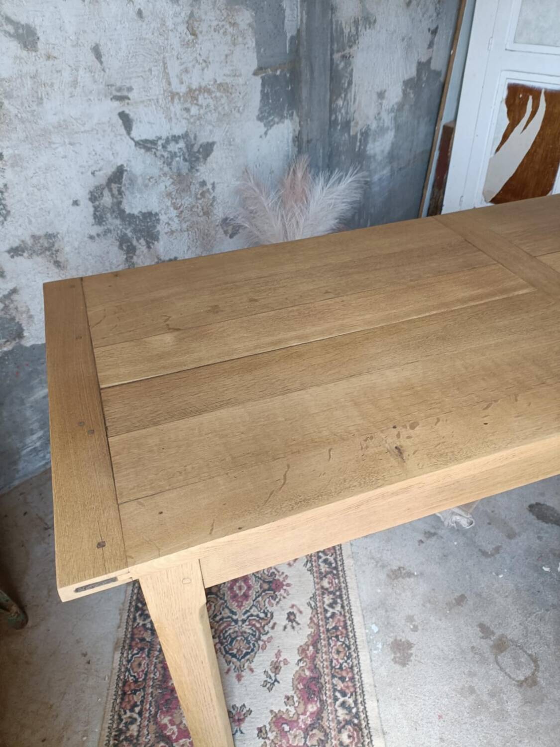 Farmhouse table