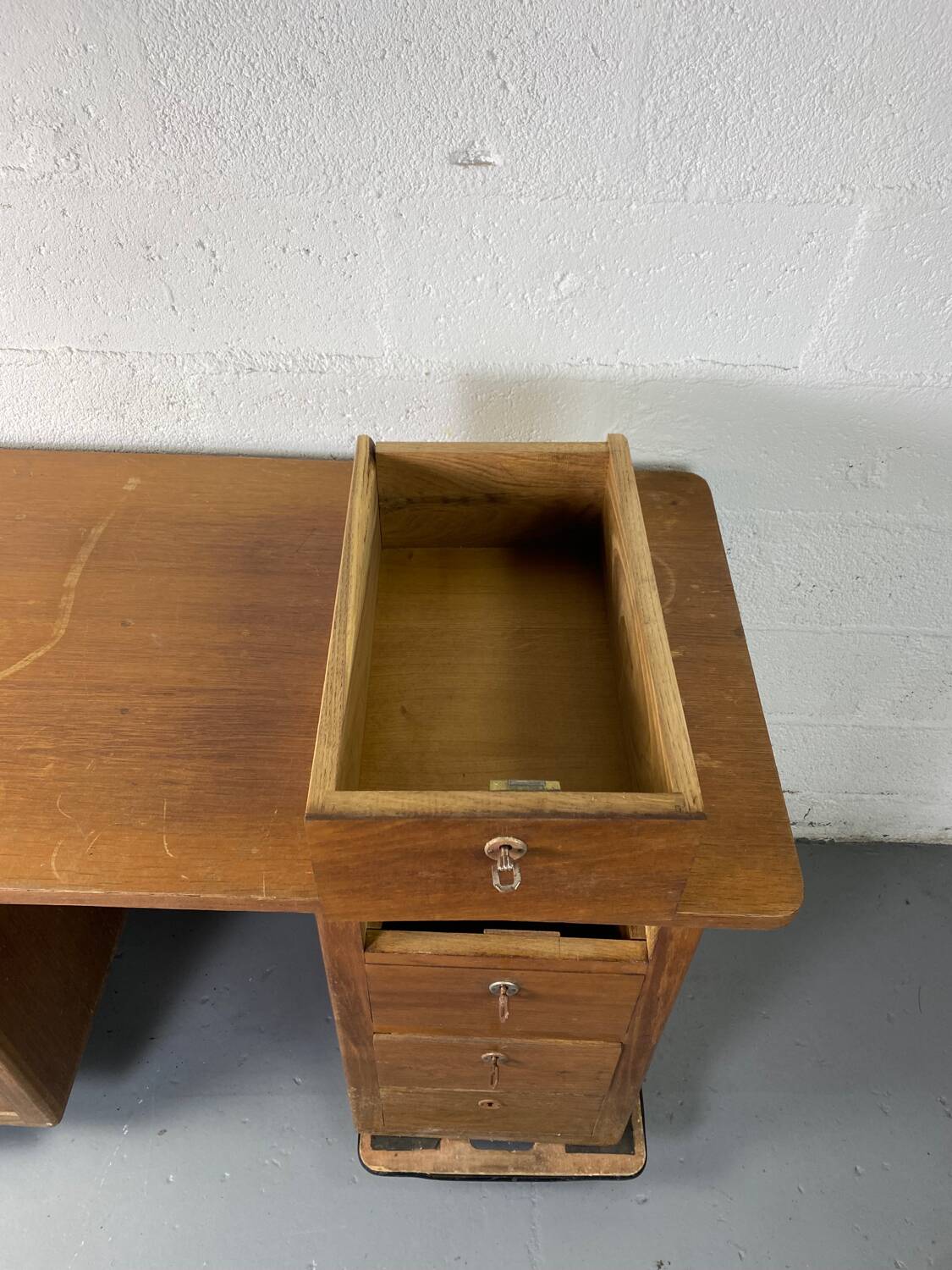 Bureau vintage en bois