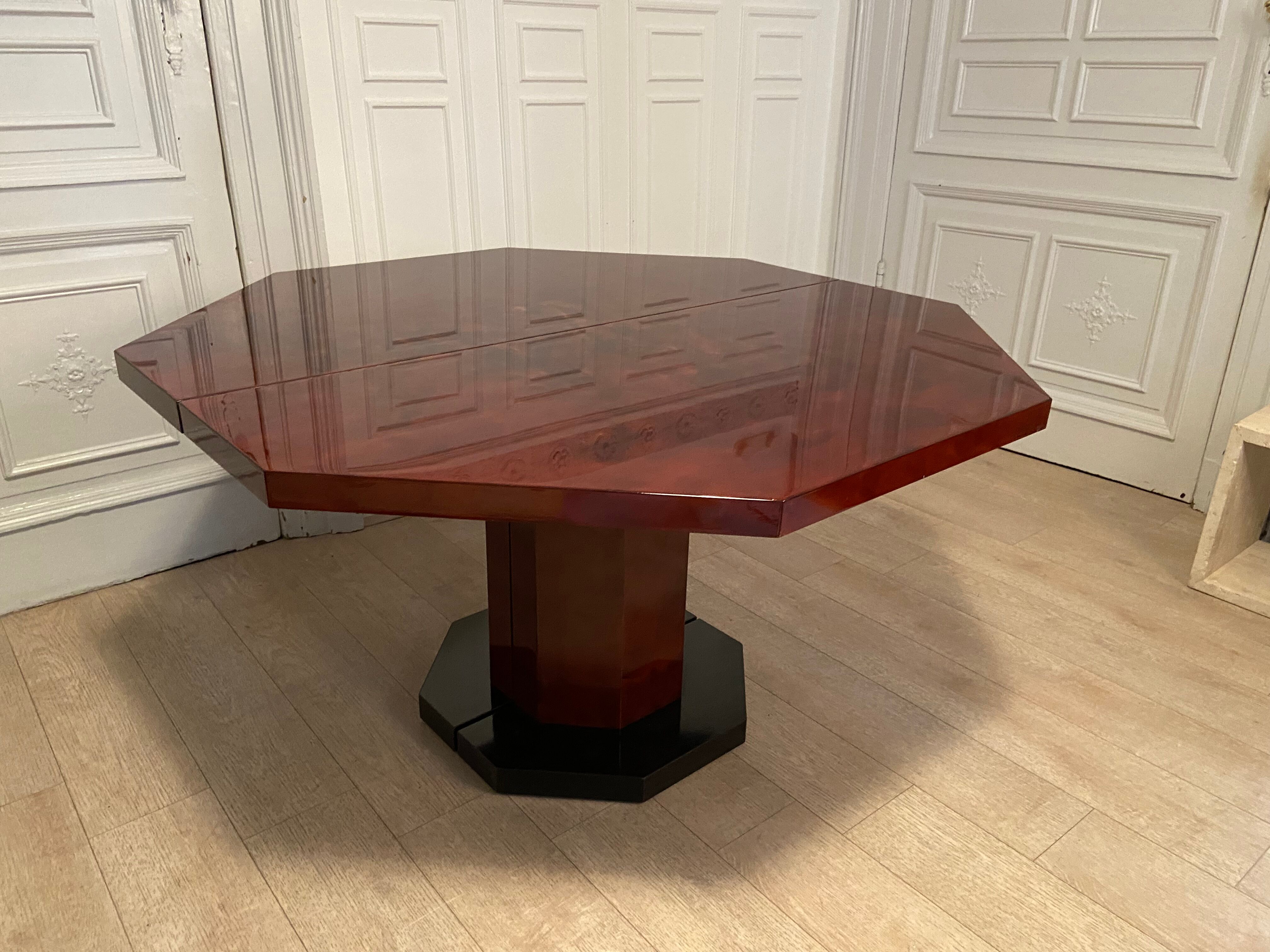 Red lacquered dining table and gold dust, 1970s