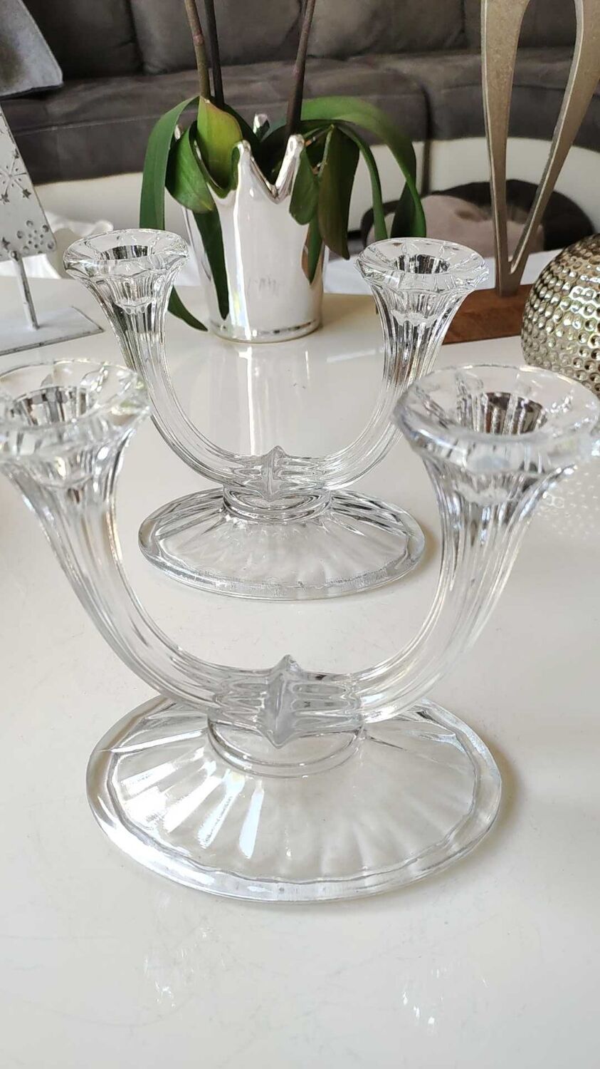 Pair of art deco candlesticks with 2 flames, molded crystal