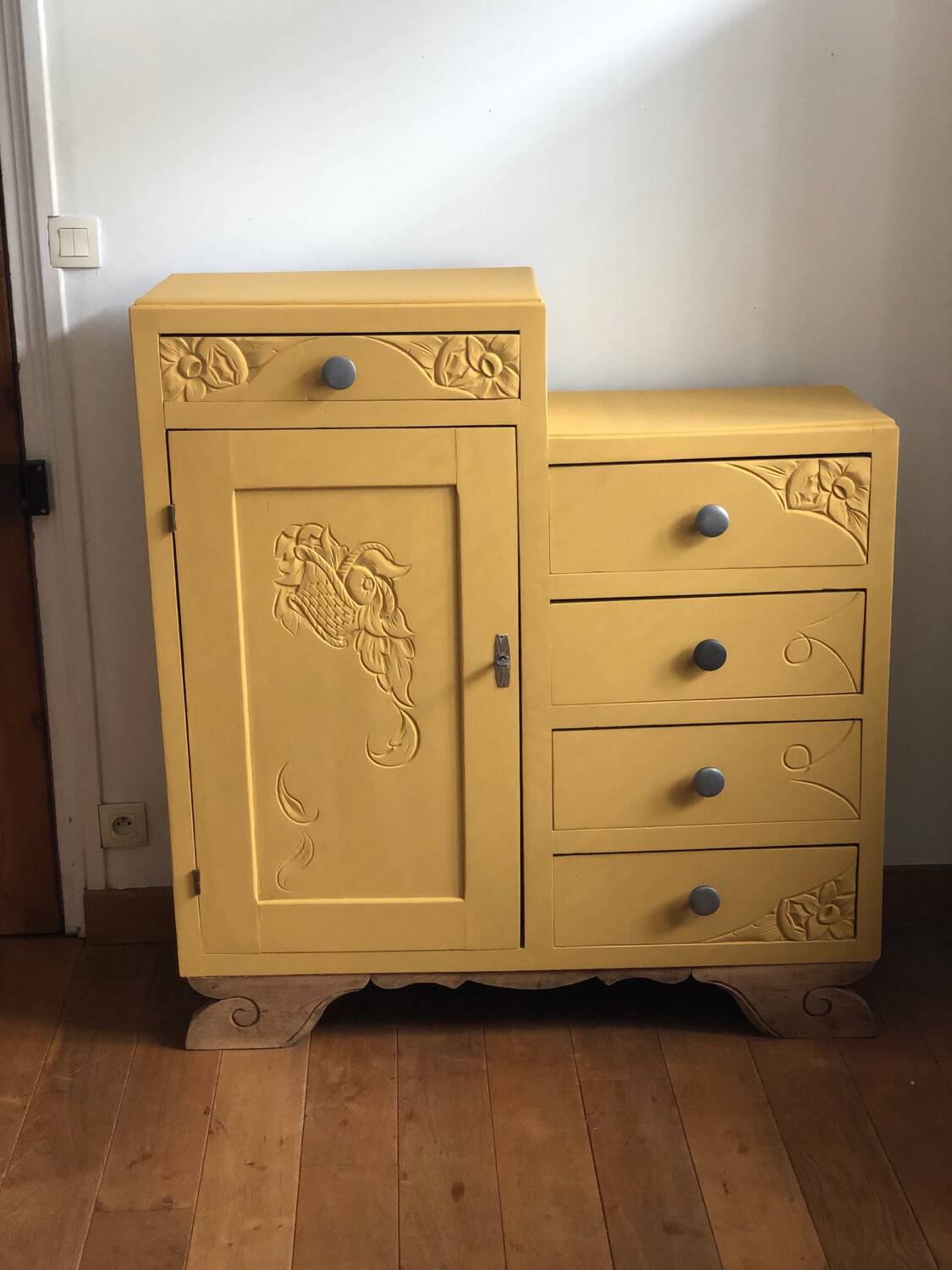 Asymmetrical vintage chest of drawers