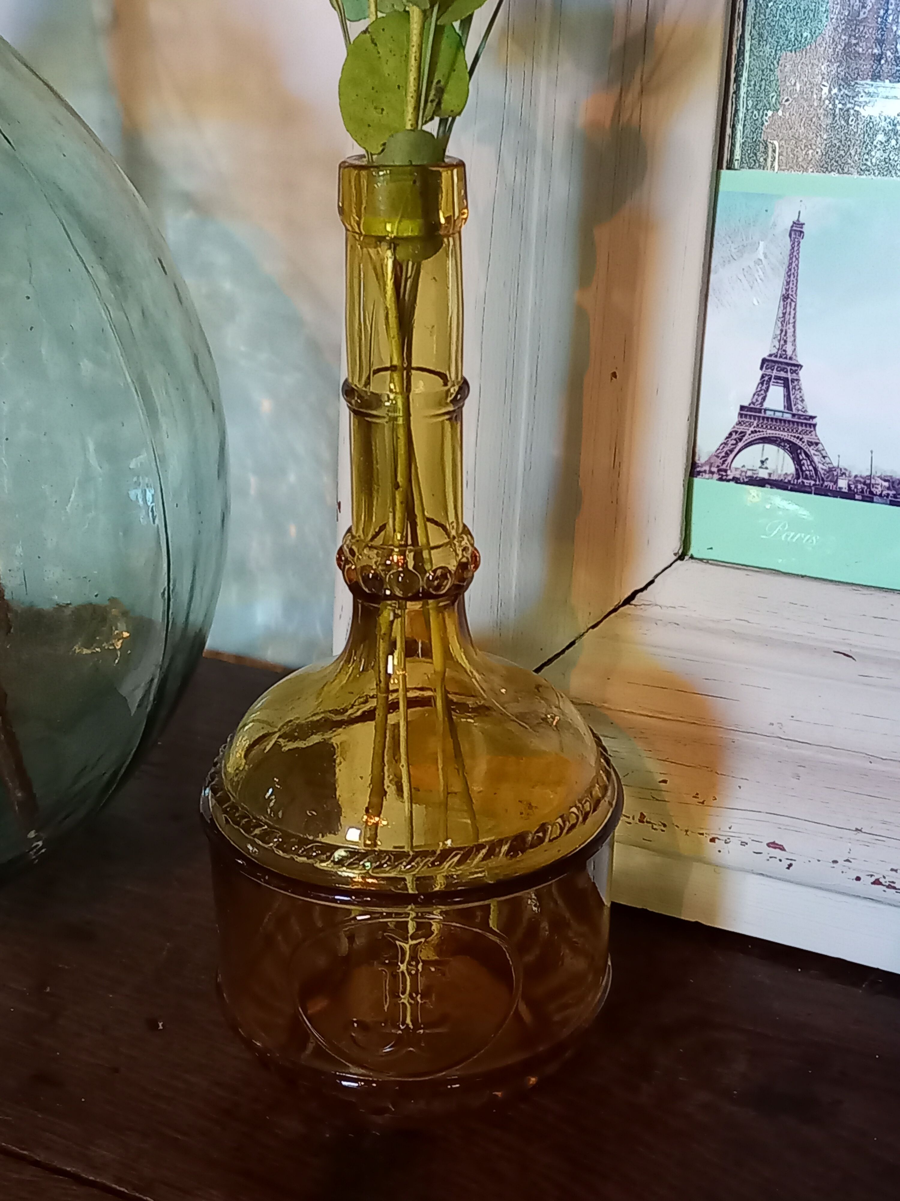 Vase soliflore shaped bottle true vintage