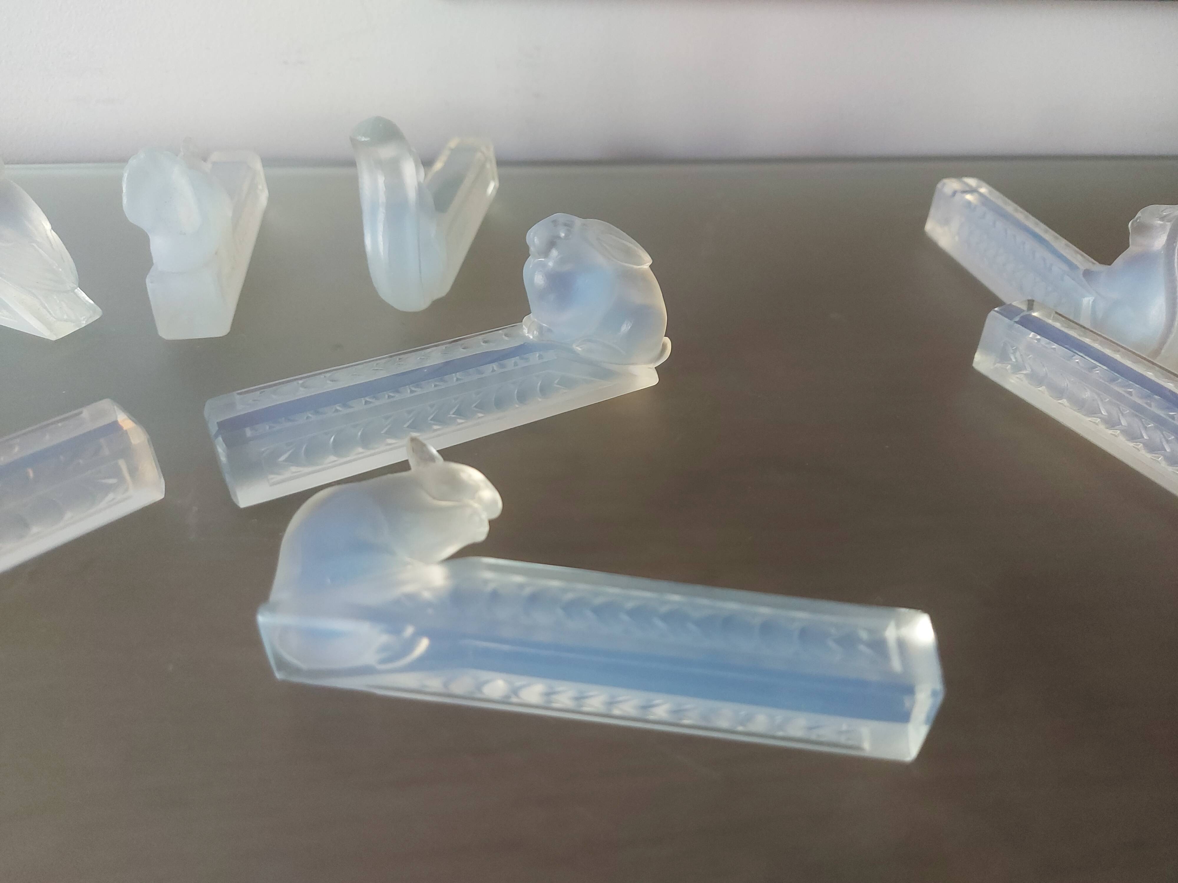 9 doors art deco knives in opalescent glass, bestiary.