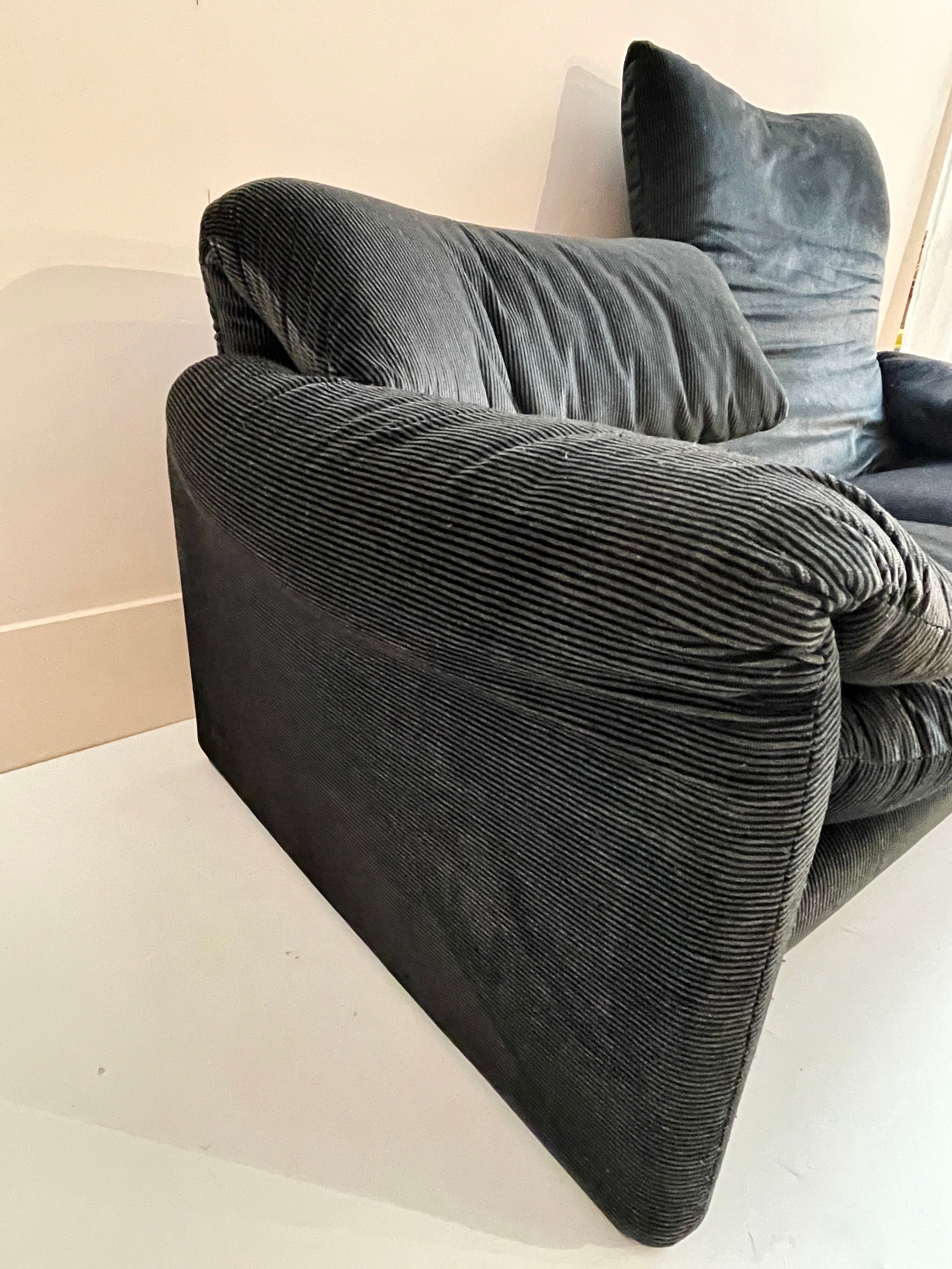 Canapé "Maralunga" 2 places par Vico Magistretti pour Cassina, Italie 1980's