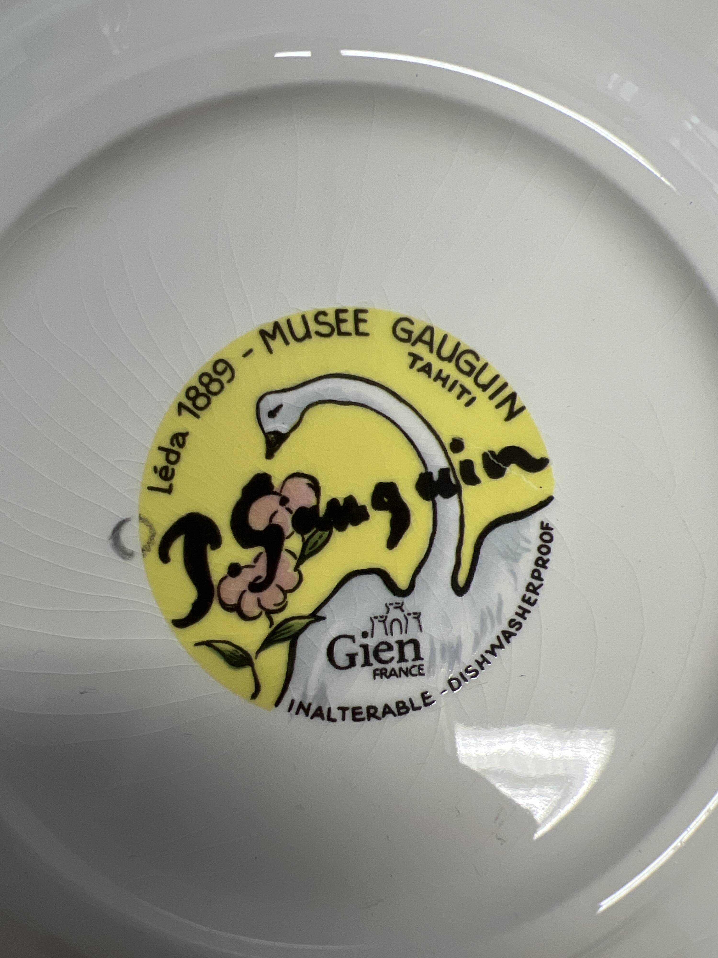 Assiette à dessert Gien, Léda 1889, musée Gauguin Tahiti