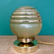 Lampe à poser globe vintage en verre jaune et or