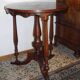 Antique English round table. Petite table ronde anglaise