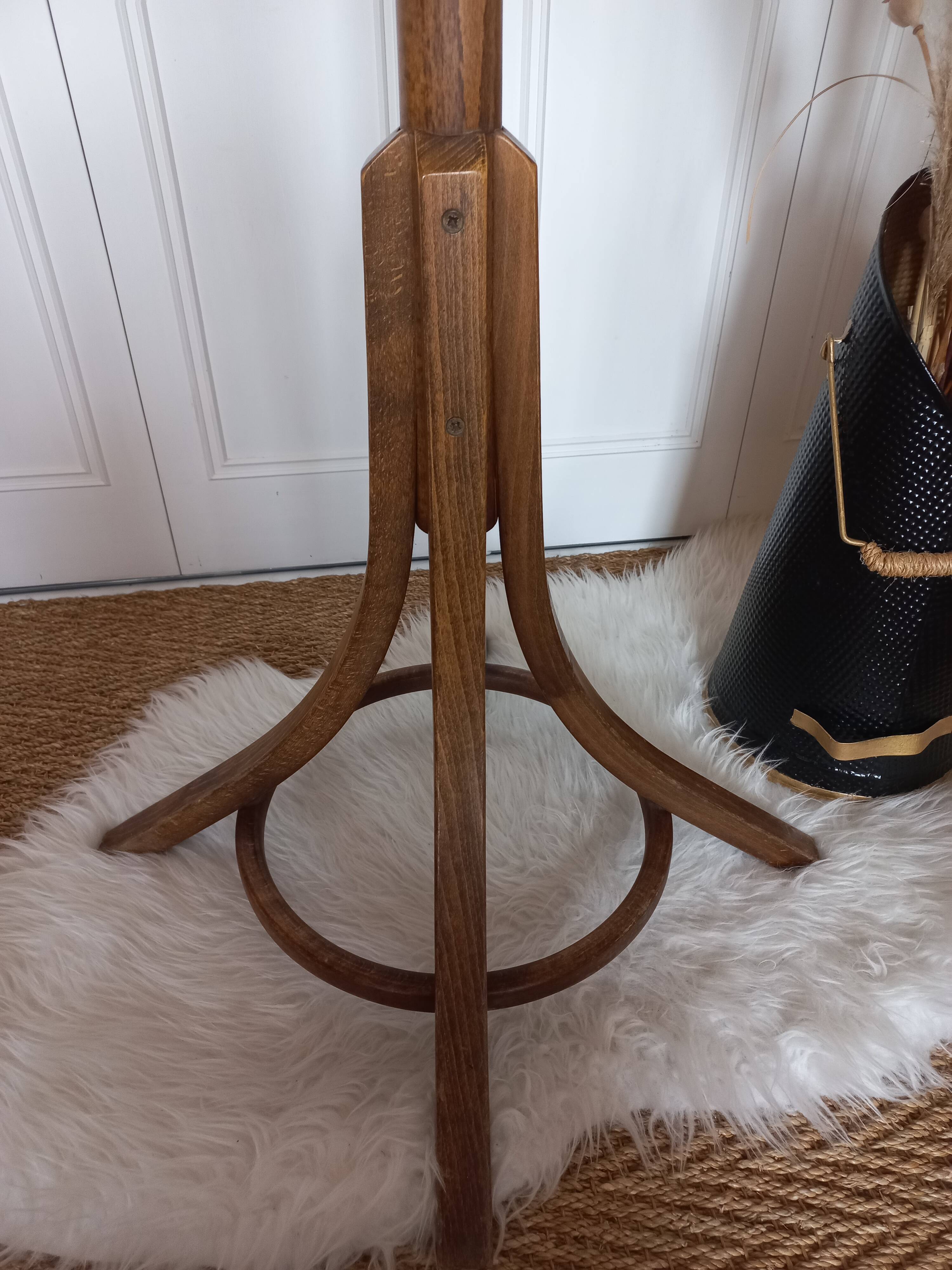 Vintage parrot coat rack