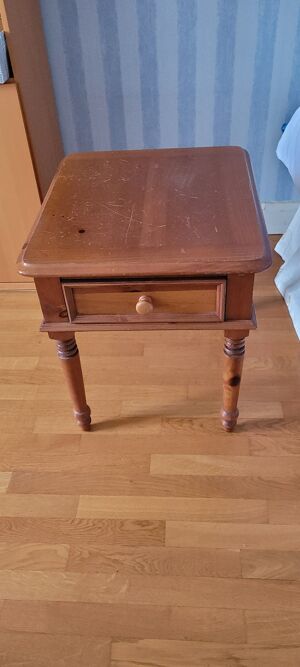 Table d'appoint