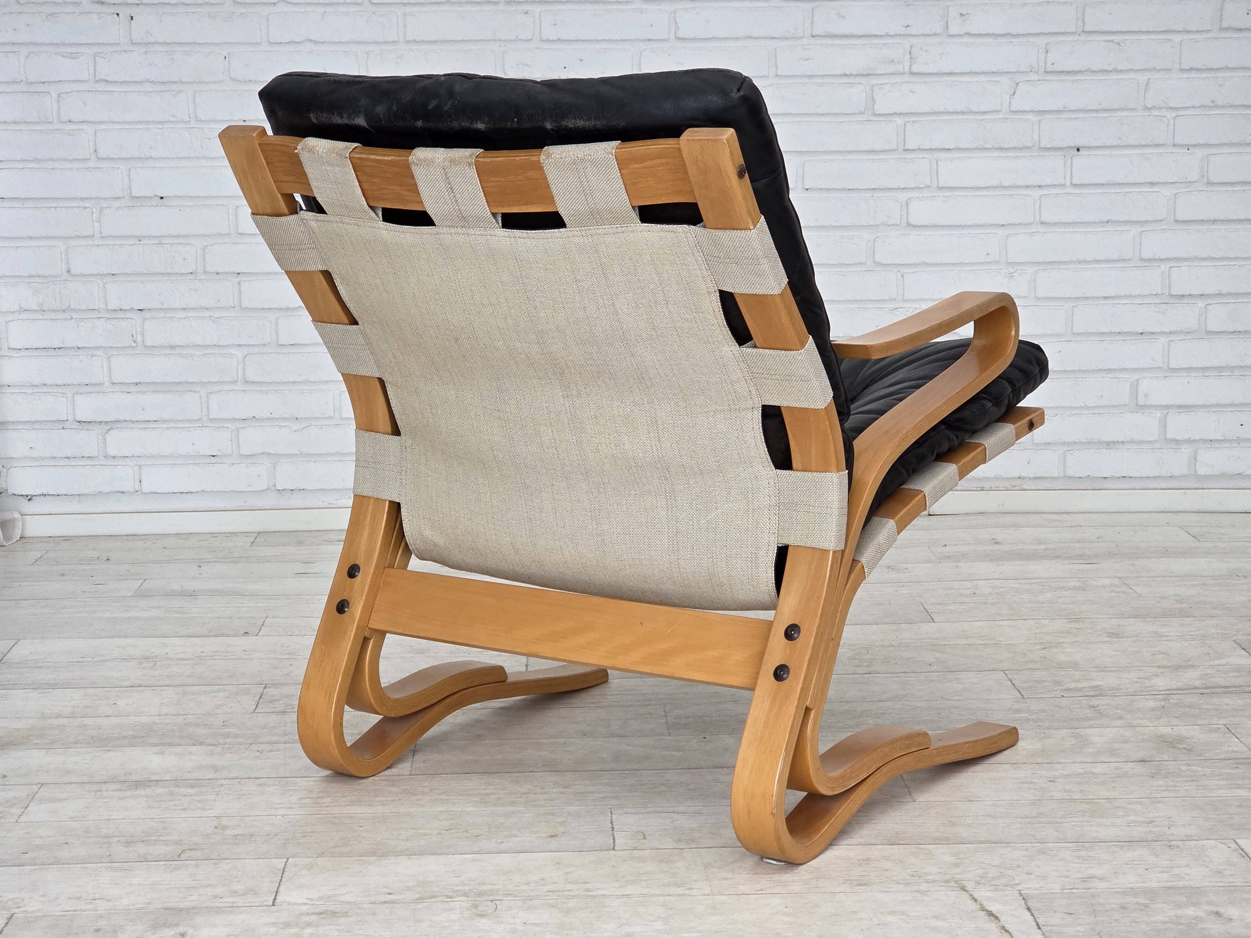 1970s, Norwegian design, armchair model "Kengu", leather, bent wood.