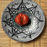 Large round dish St Clément boat motifs