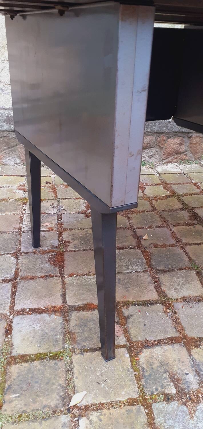 Strafor industrial metal desk, 1960s