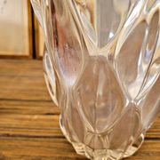 Flared glass vase in the shape of a flower / corolla, bubble effect in the style of Vannes art.