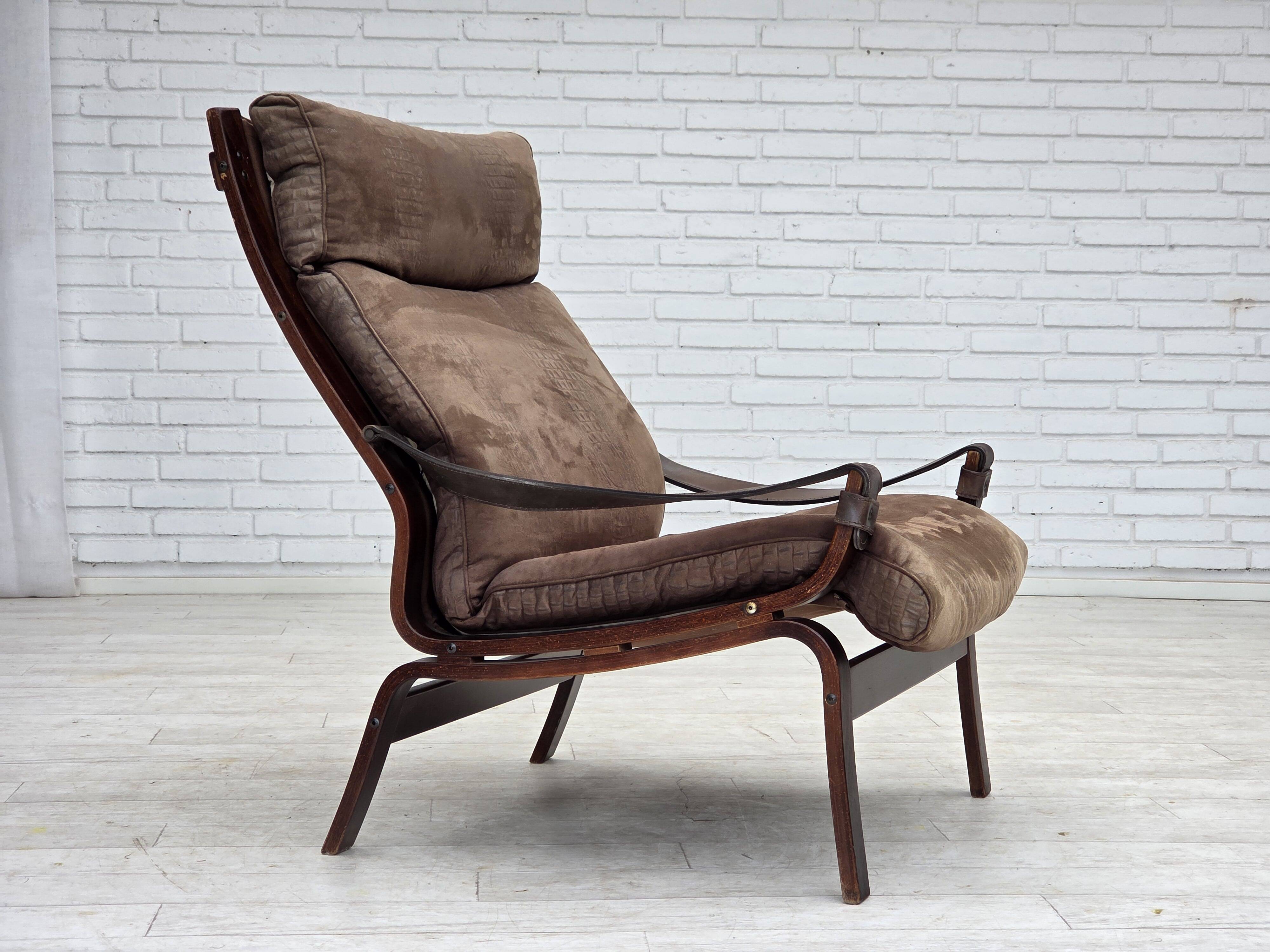 1970s, Scandinavian lounge chair, nubuck leather, canvas, beech wood.