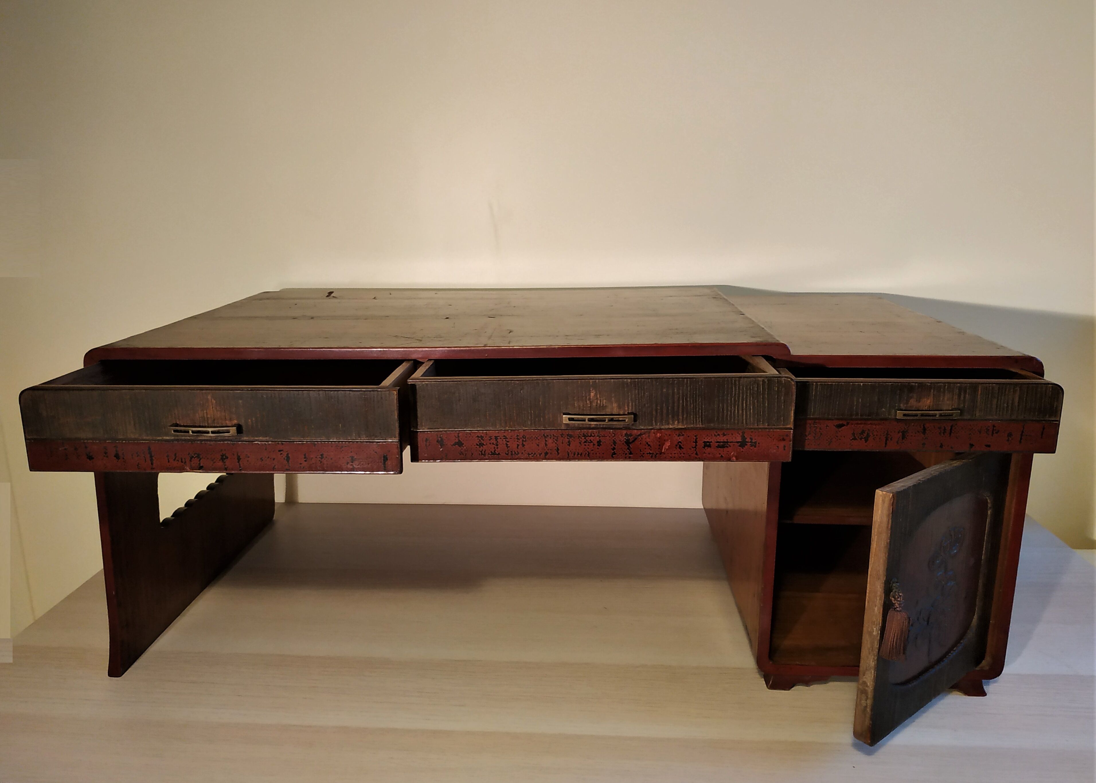 Schoolboy coffee desk - art deco - Japan 1920-30