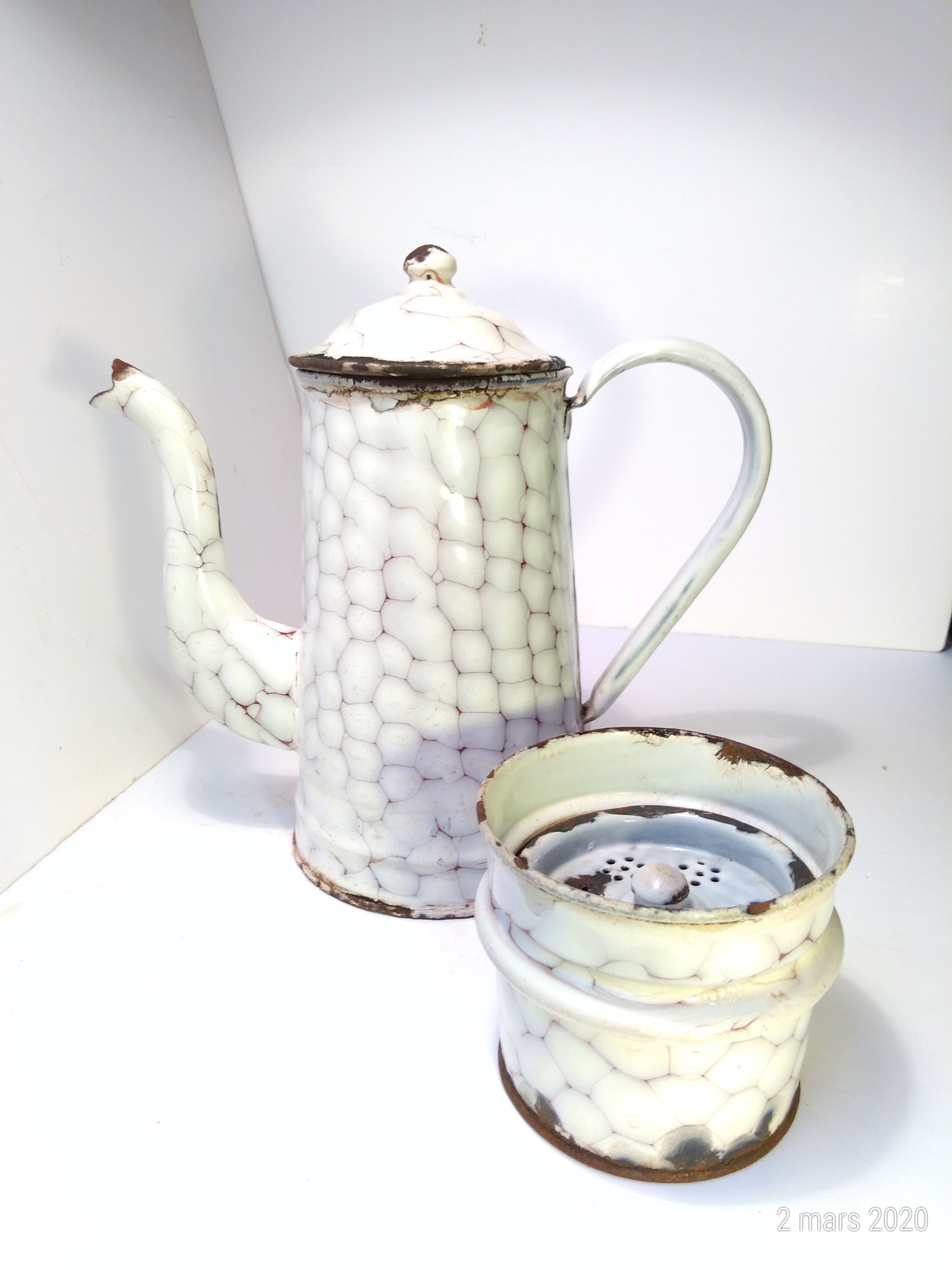 Old enamelled tin coffee maker