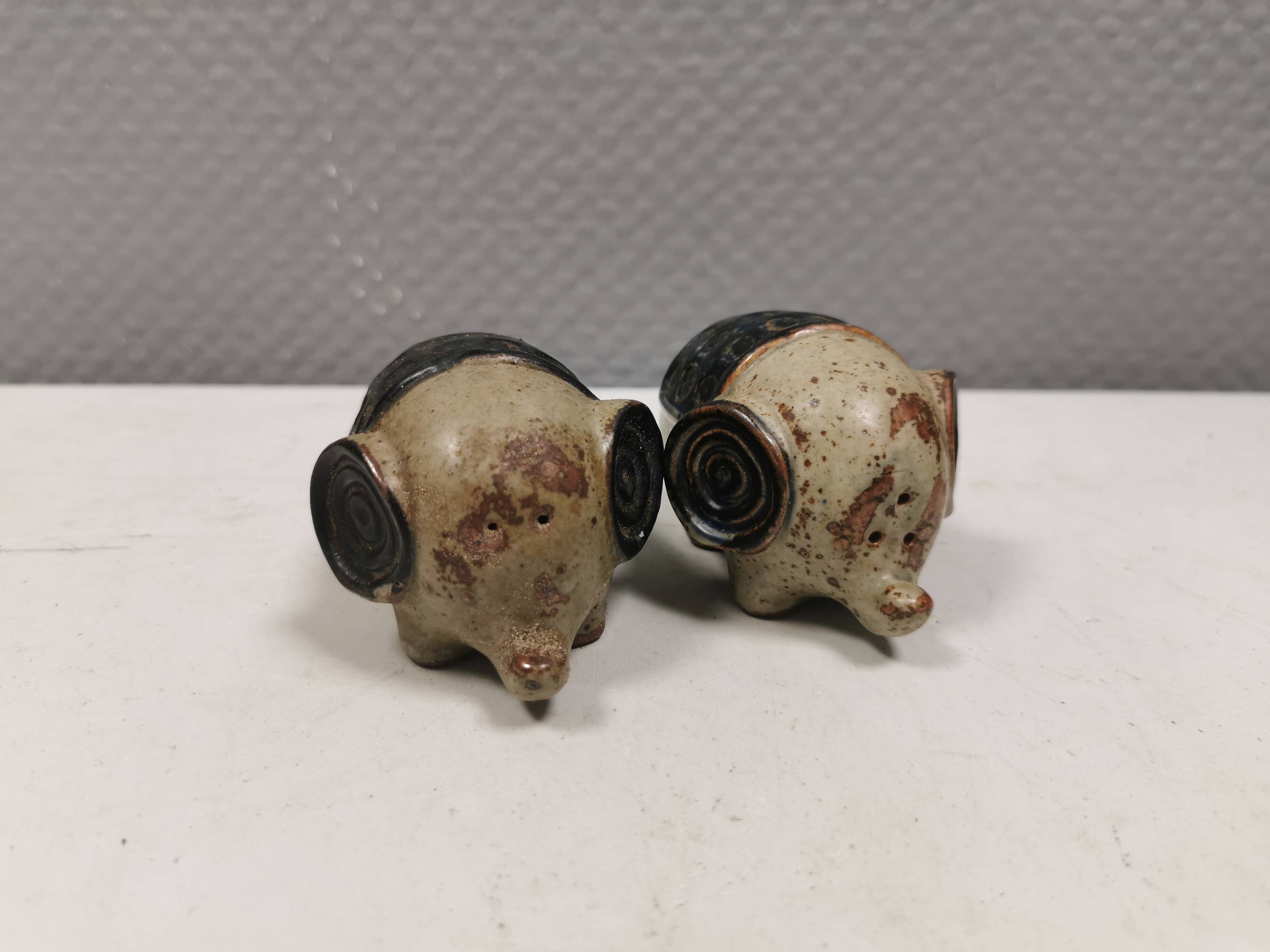 Ceramic elephants as salt and pepper sets made for Danish Søholm 1970-80s