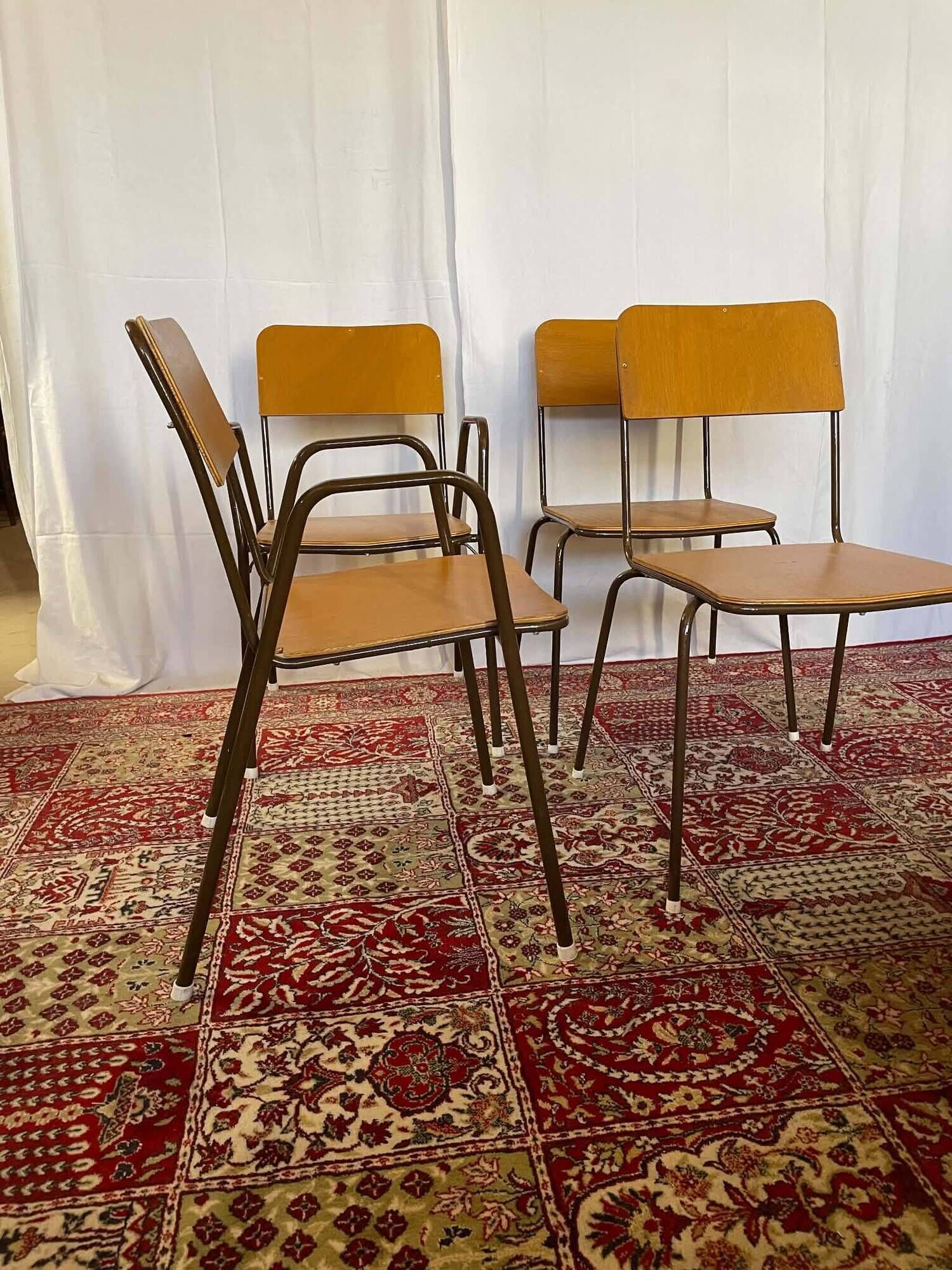Set of 2 vintage school chairs and 2 armchairs.