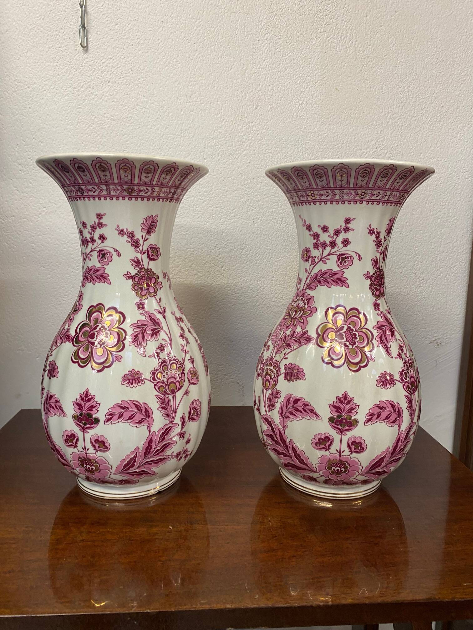 Pair of chinese pattern pink vases italian porcelain 1970s signed fg