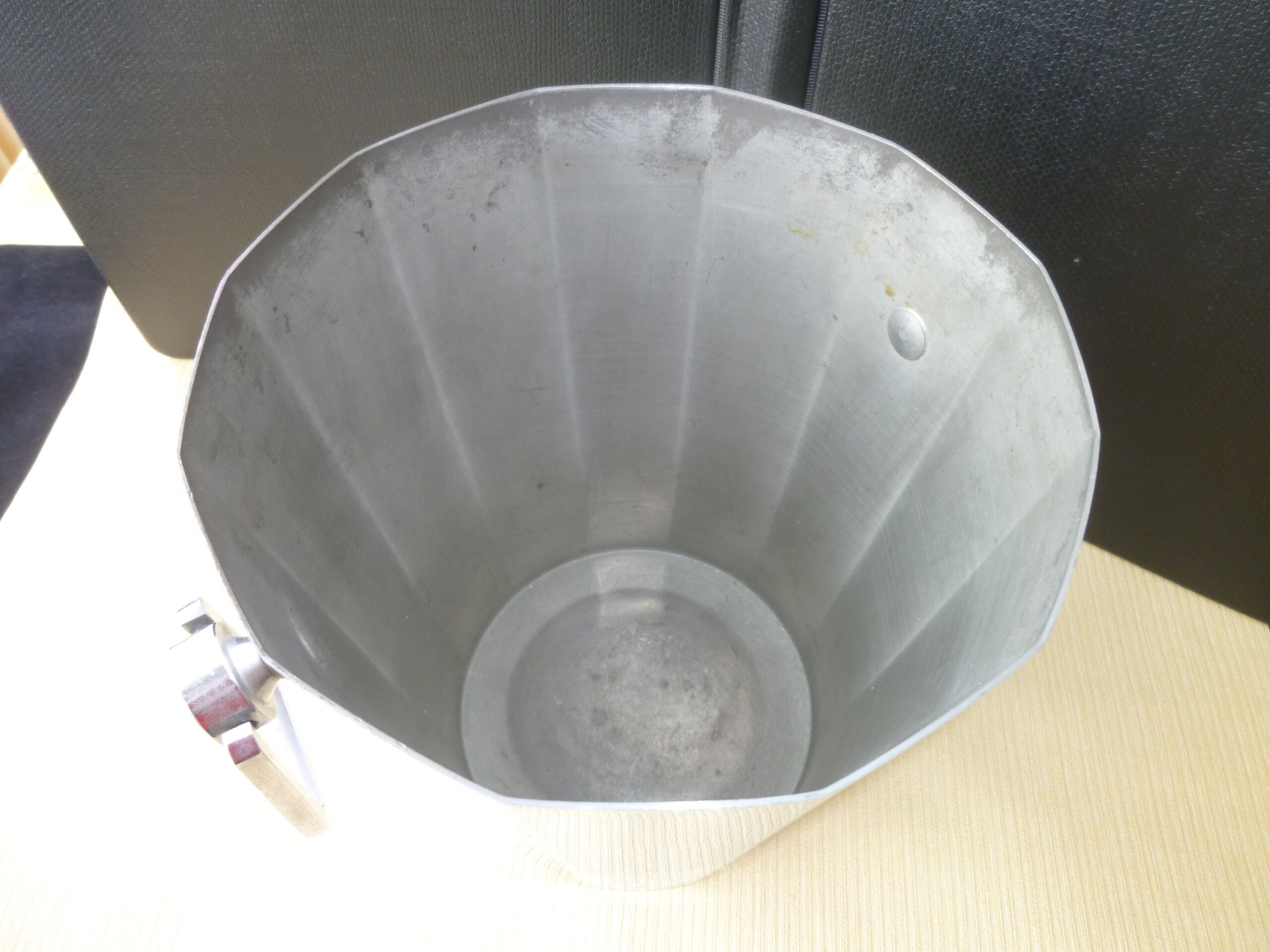 Chrome champagne bucket André Leroy