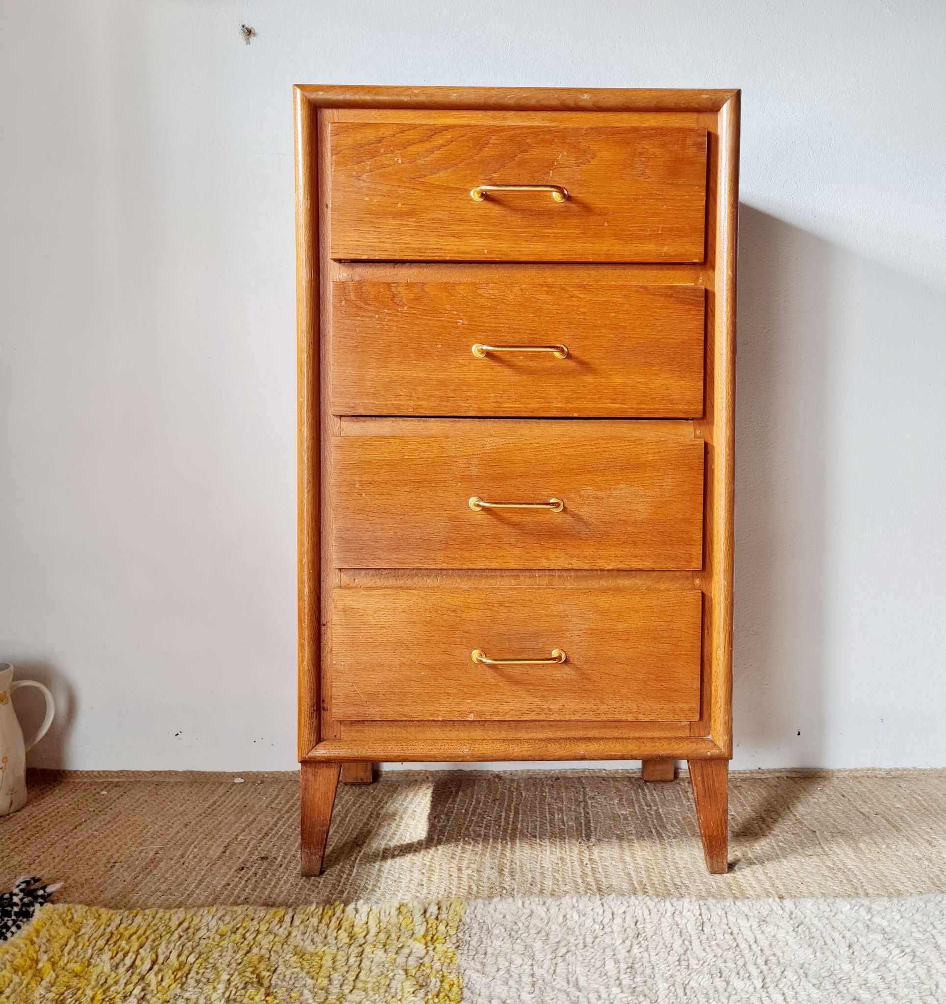 Vintage 1950s wooden chest of drawers – 4 drawers – tapered legs