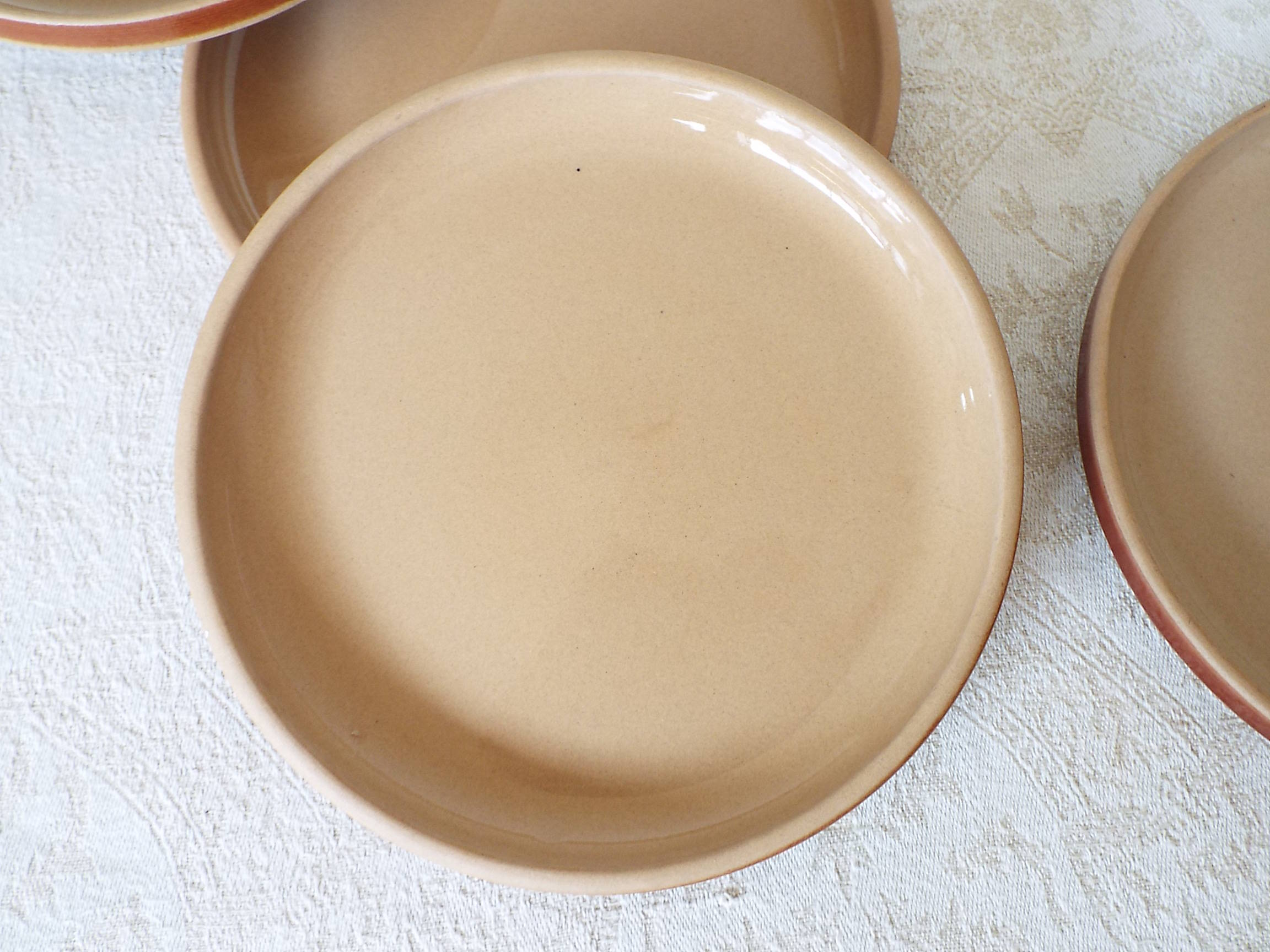 6 Gien stoneware dessert plates
