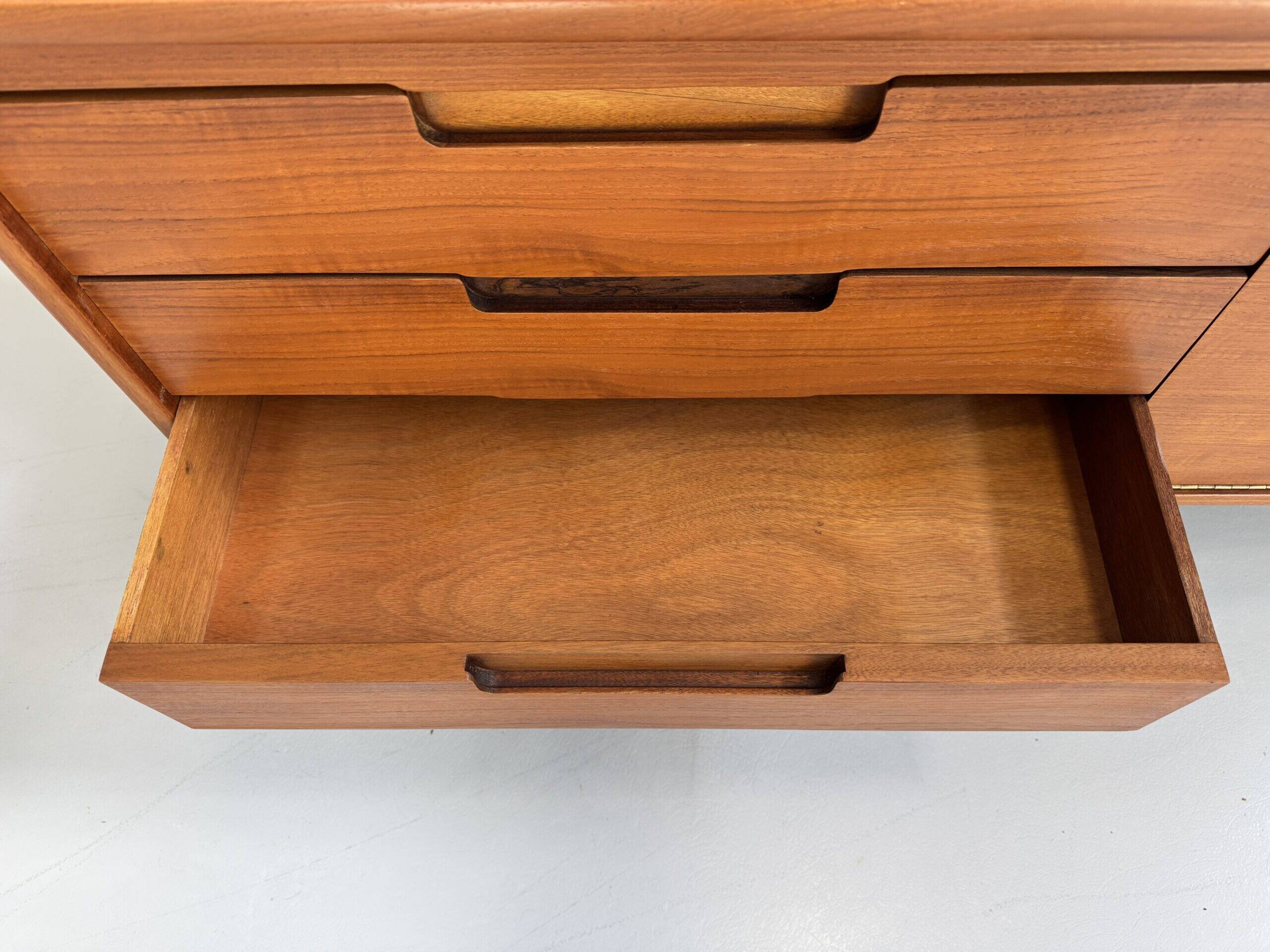 Enfilade vintage Younger