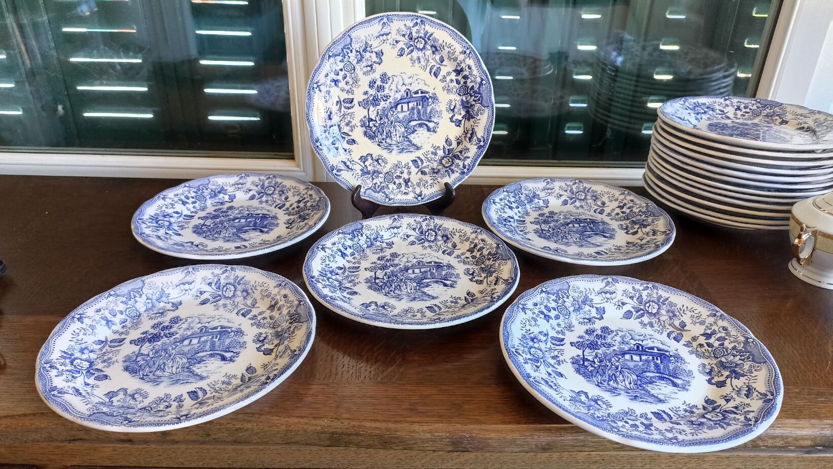 6 flat blue plates in iron earth CP