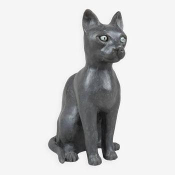 Cat sculpture