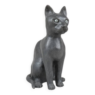 Cat sculpture