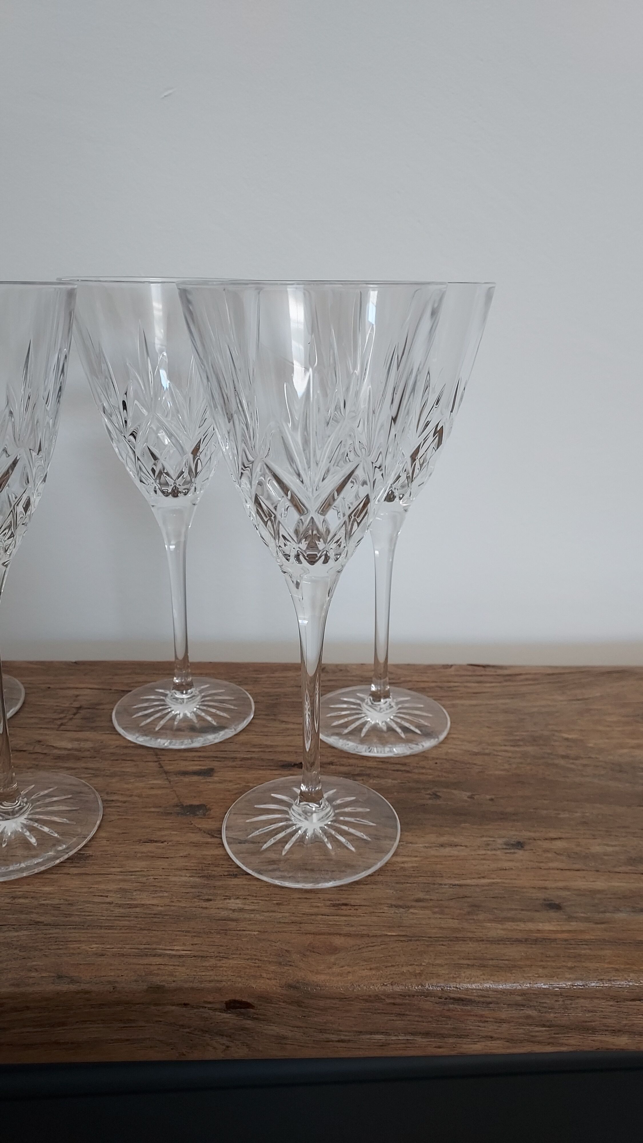 6 crystal wine glasses