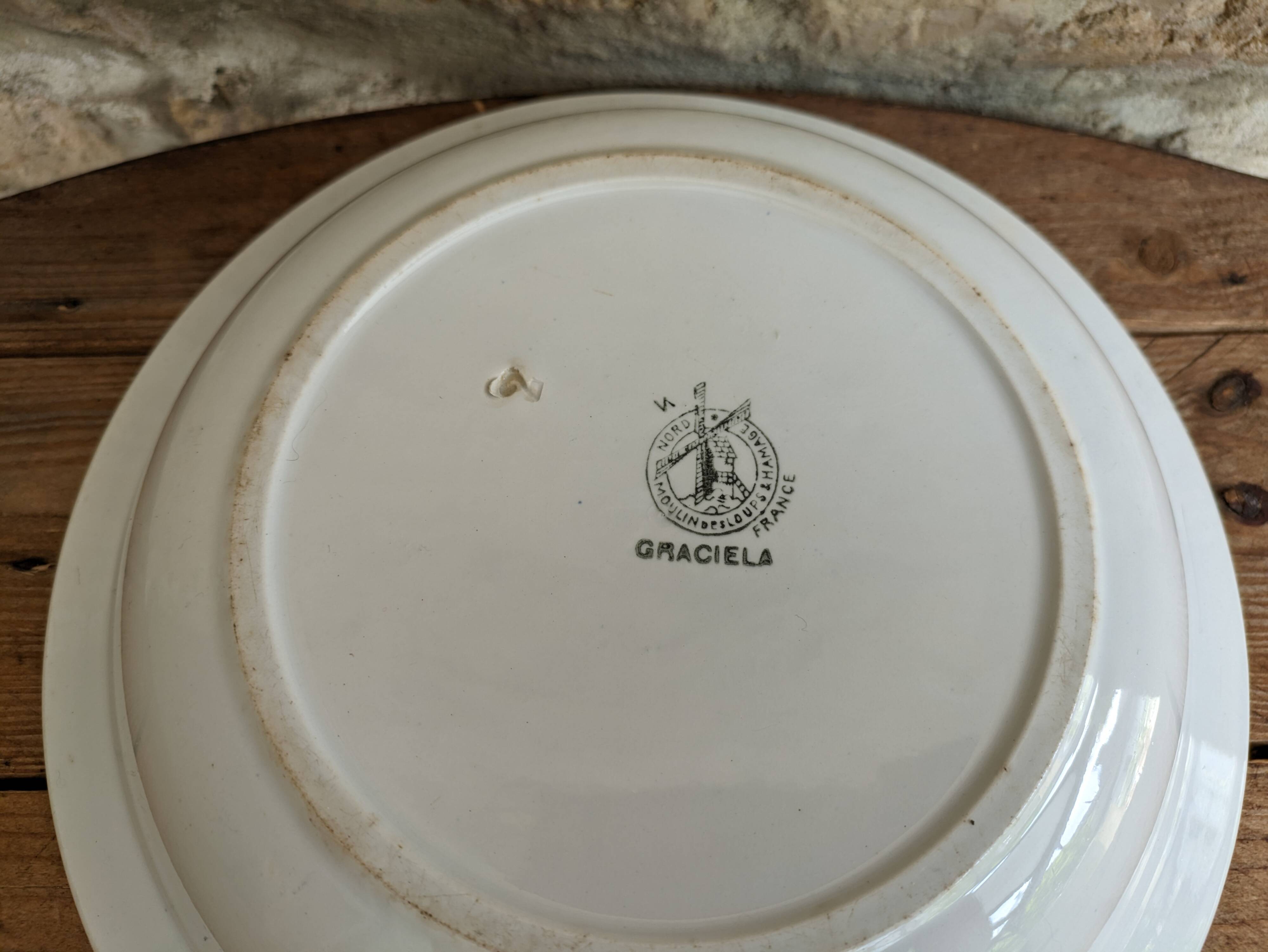 Ancien plat de service creux en céramique Moulin des loups & Hamage modèle Graciela