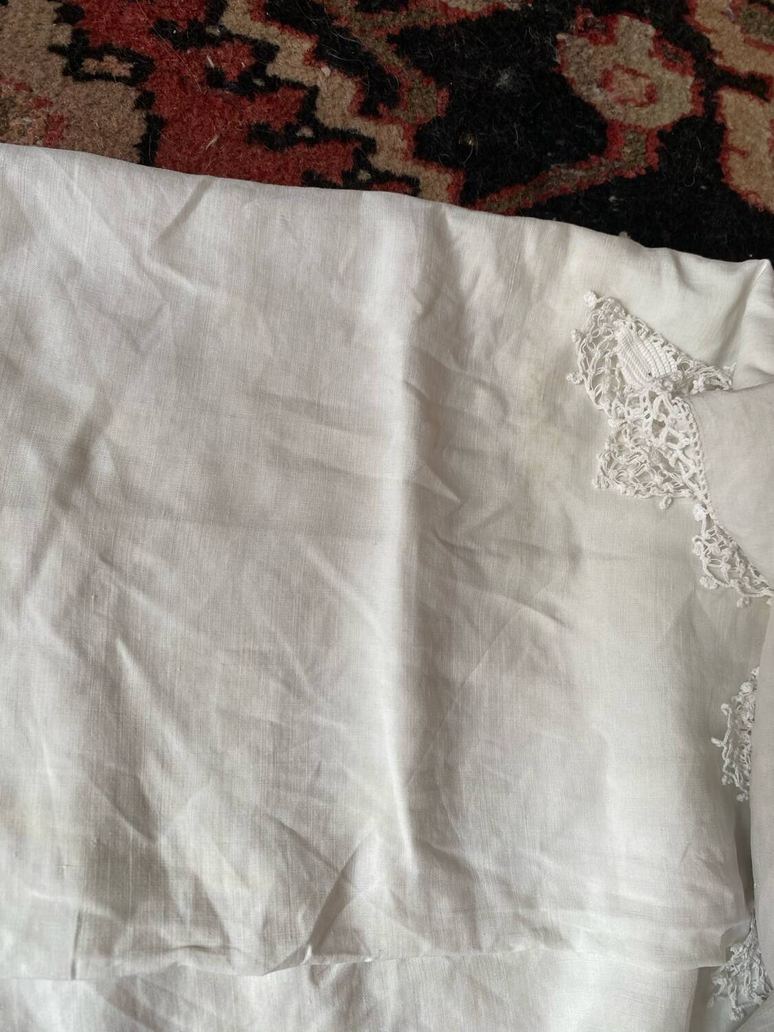 Drap de trousseau monogramme RC vers 1900.