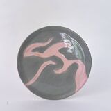 Set of 4 gray plates with rose patterns