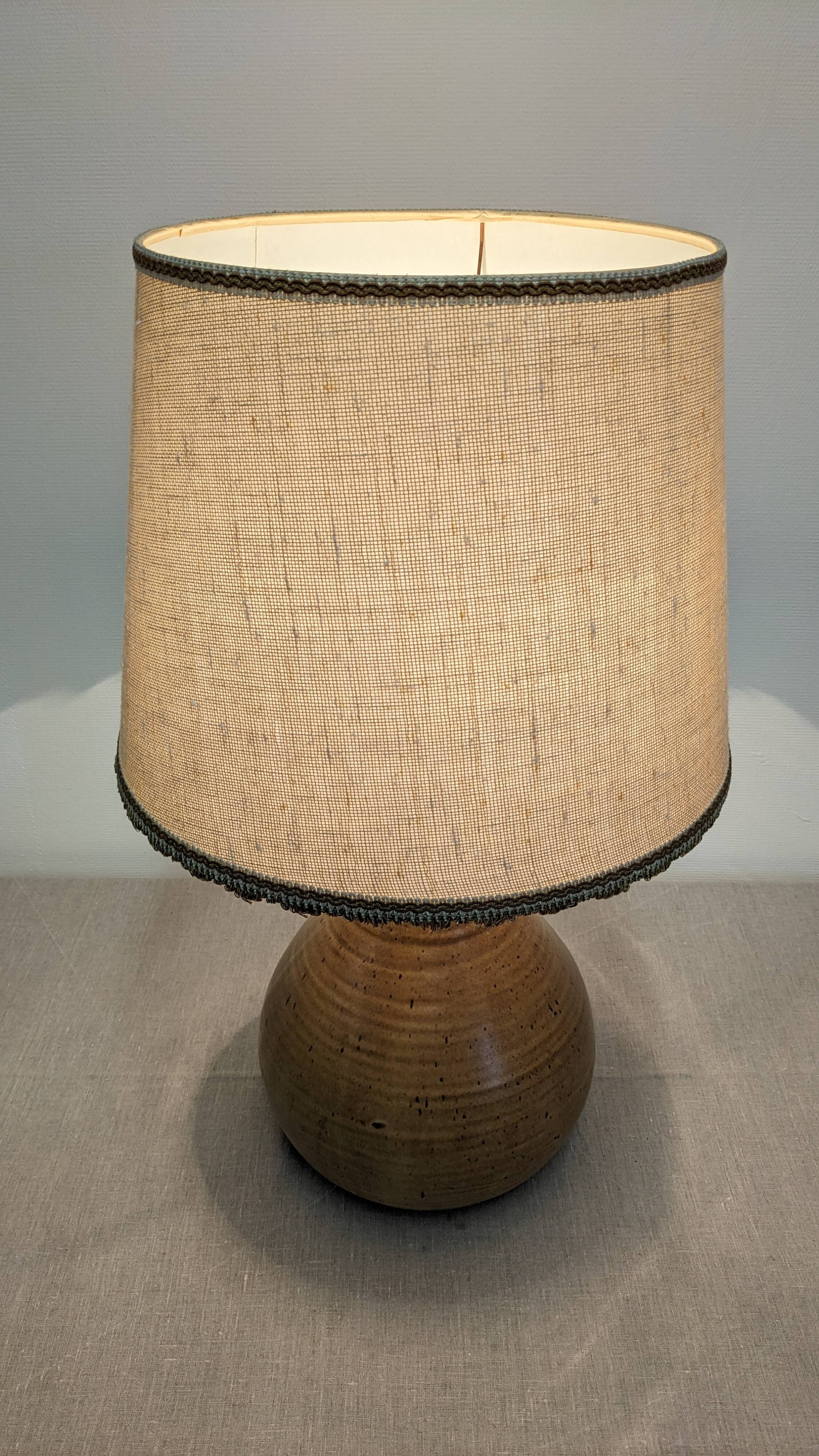 XL gourd lamp in ceramic and jute fabric, France circa 1960.