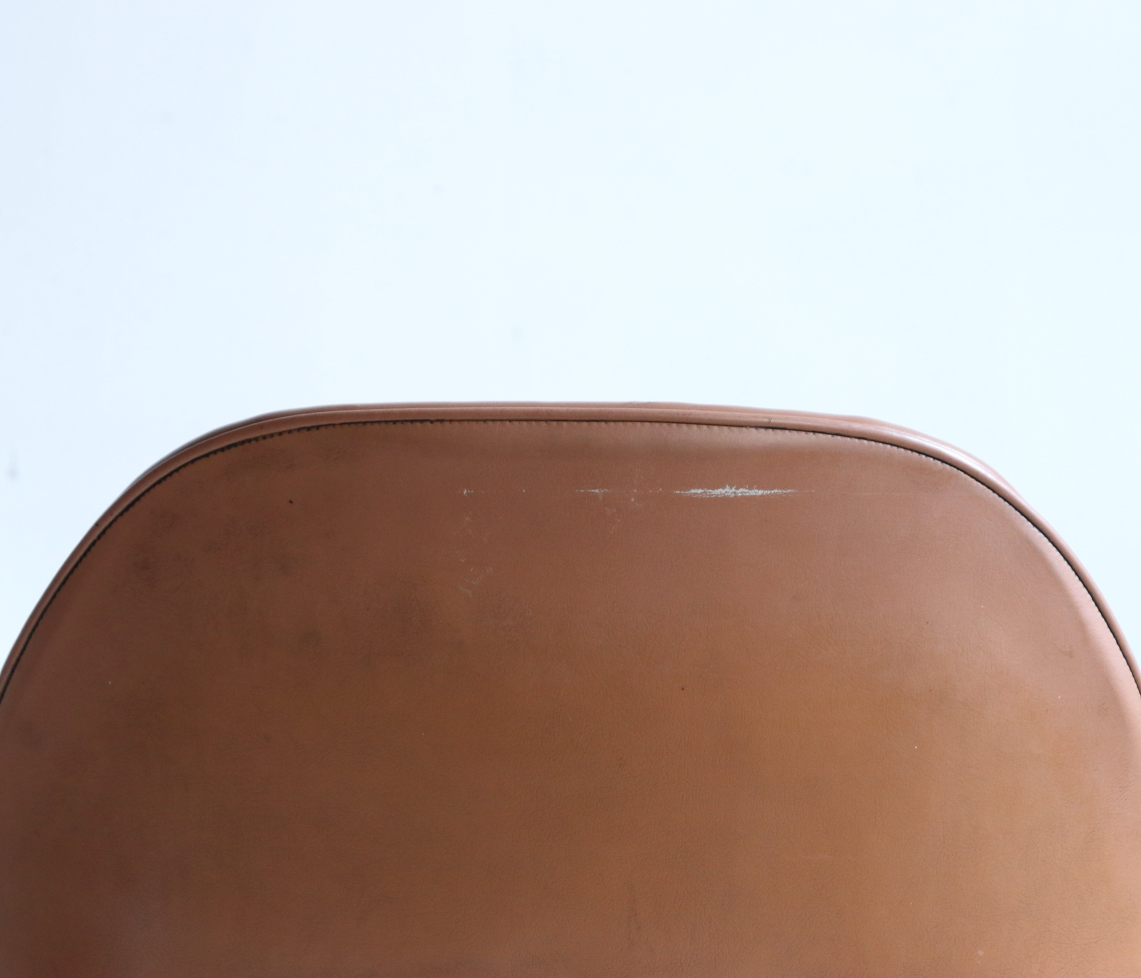 Suite of 4 Conference chairs by Eero Saarinen for Knoll of the 50s