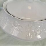 Porcelain tureen