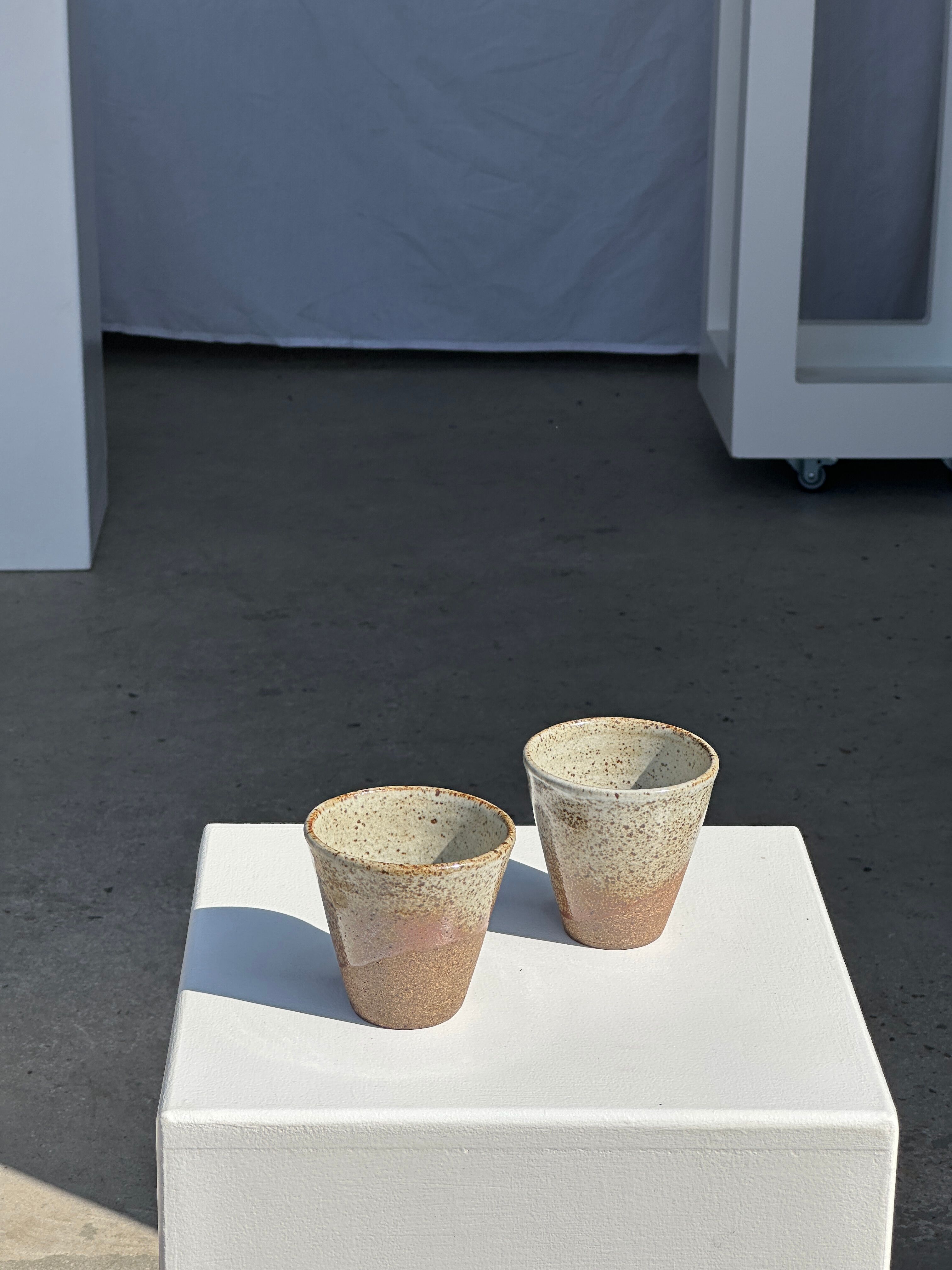 Set of 2 cups in Indonesian ceramic (brown & speckled glazed matte)