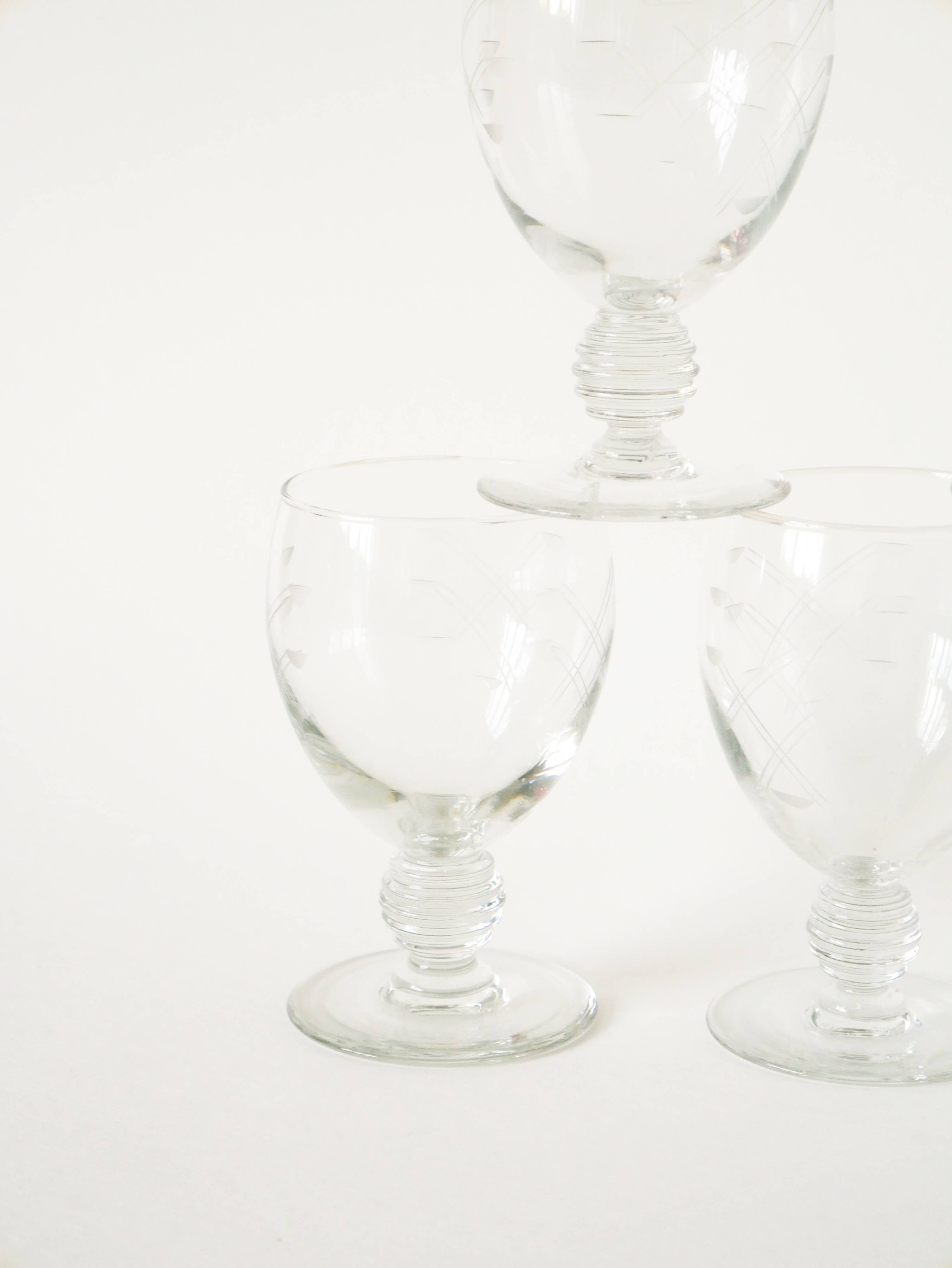 Set of 5 small wine glasses with intricately carved stems, in engraved crystal, Art No.
