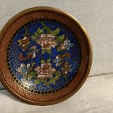 Enamelled plate
