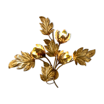 FLarge floral wall lamp, leaves and flowers, Hans Kögl in golden metal