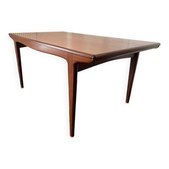 Large teak dining room table with hidden extensions - 6 to 10 people - Johannes Andersen for Uldum Mobelfabrik (Denmark) - 1960 (160 to 226cm)