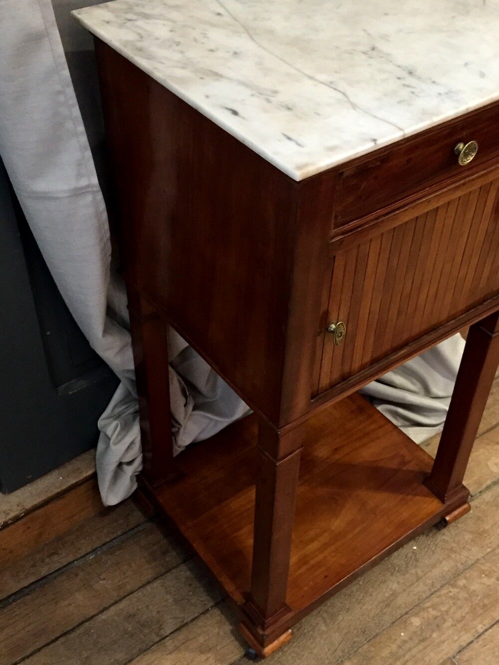 Bedside with wheels in walnut period Louis Philippe