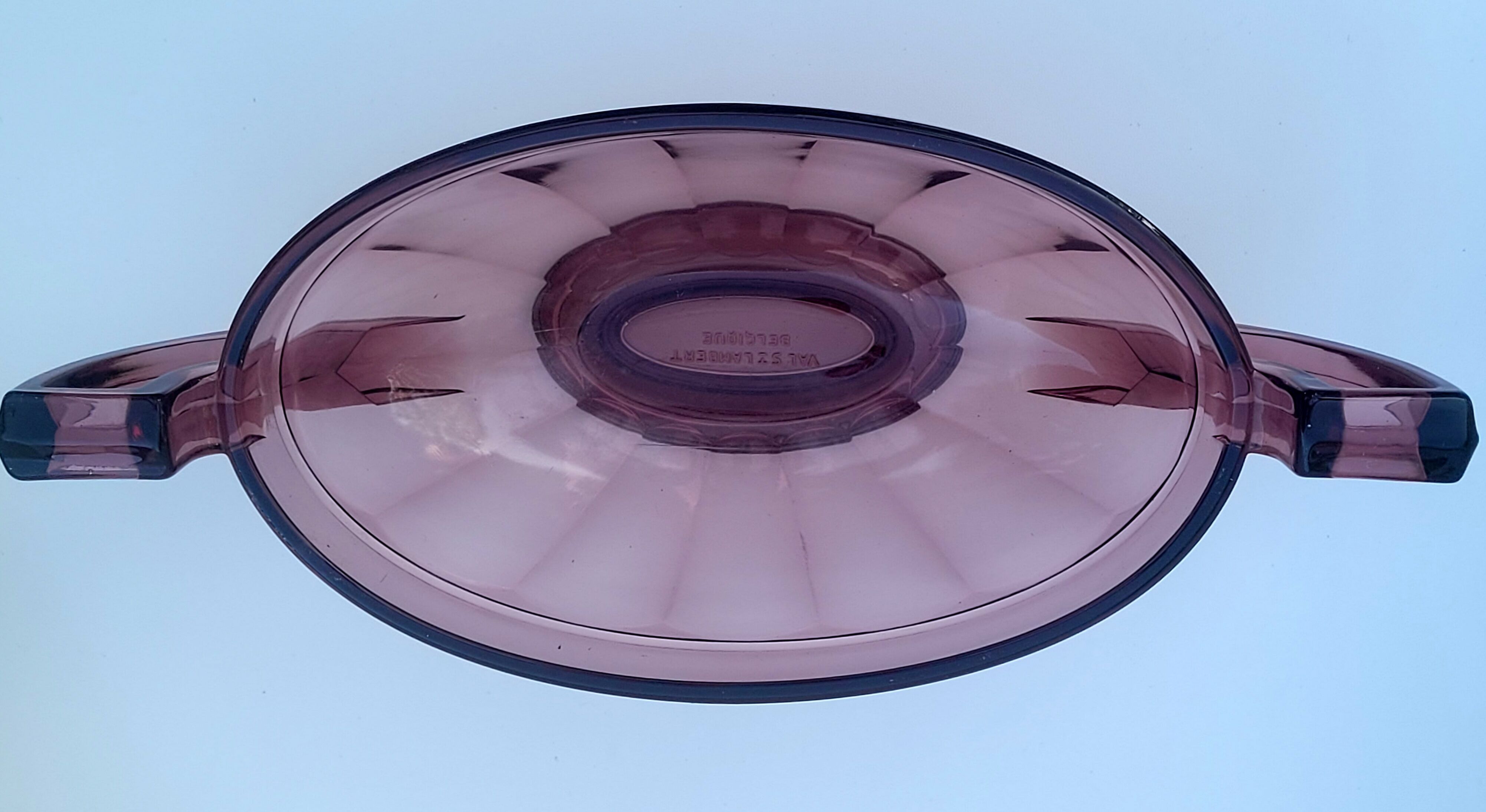 Noémie art deco glass coupe Val Saint Lambert 1935, purple color