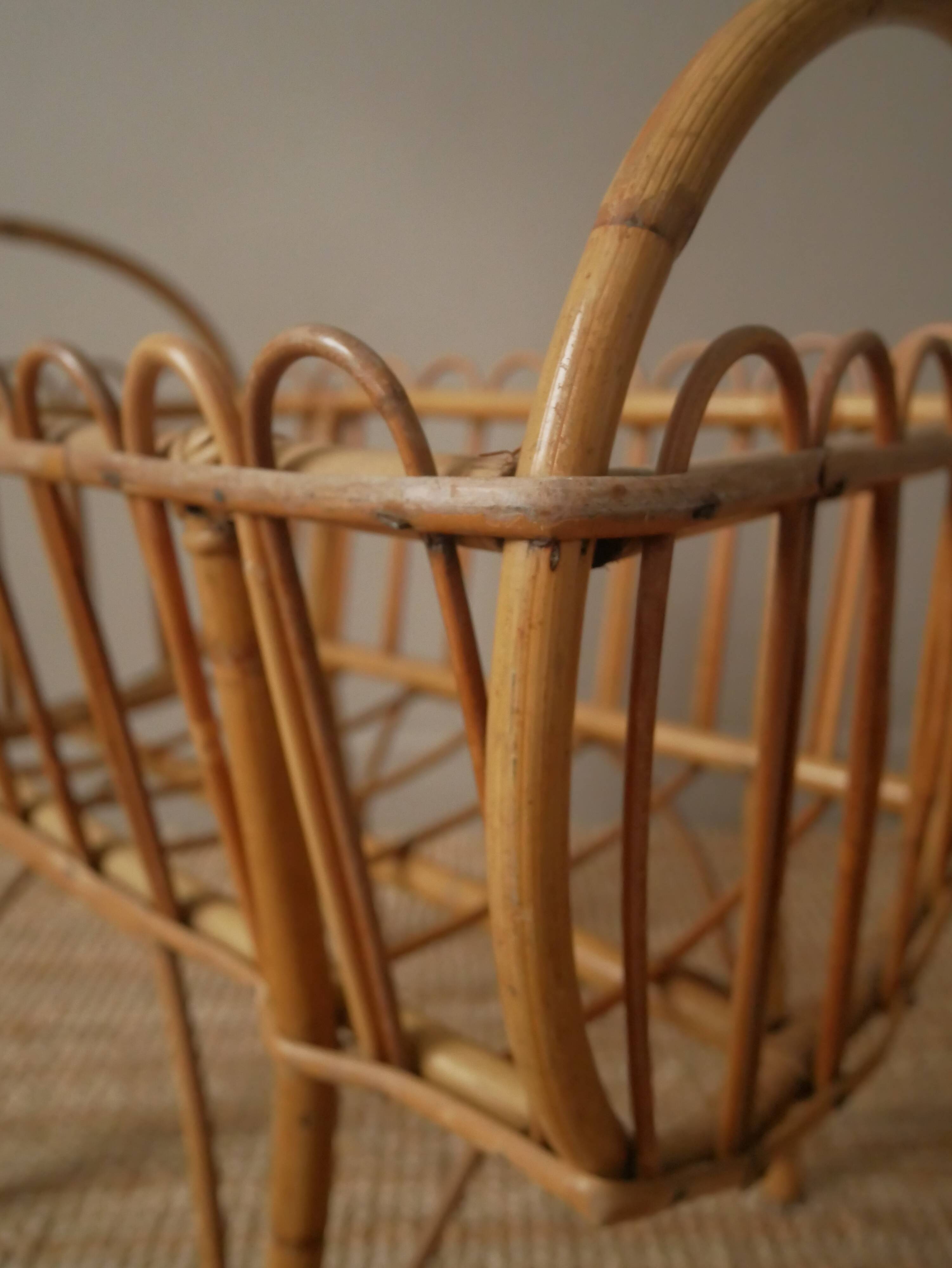 Berceau en rotin osier vintage design scandinave rétro lit de poupée jouet ancien