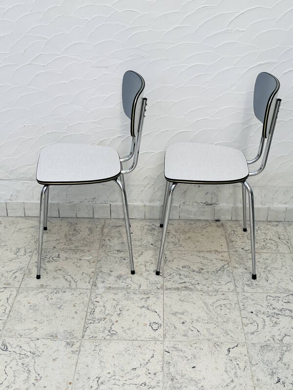 Lot de deux chaises vintage formica gris et chrome