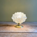 Lampe globe “godrons” ovale en verre