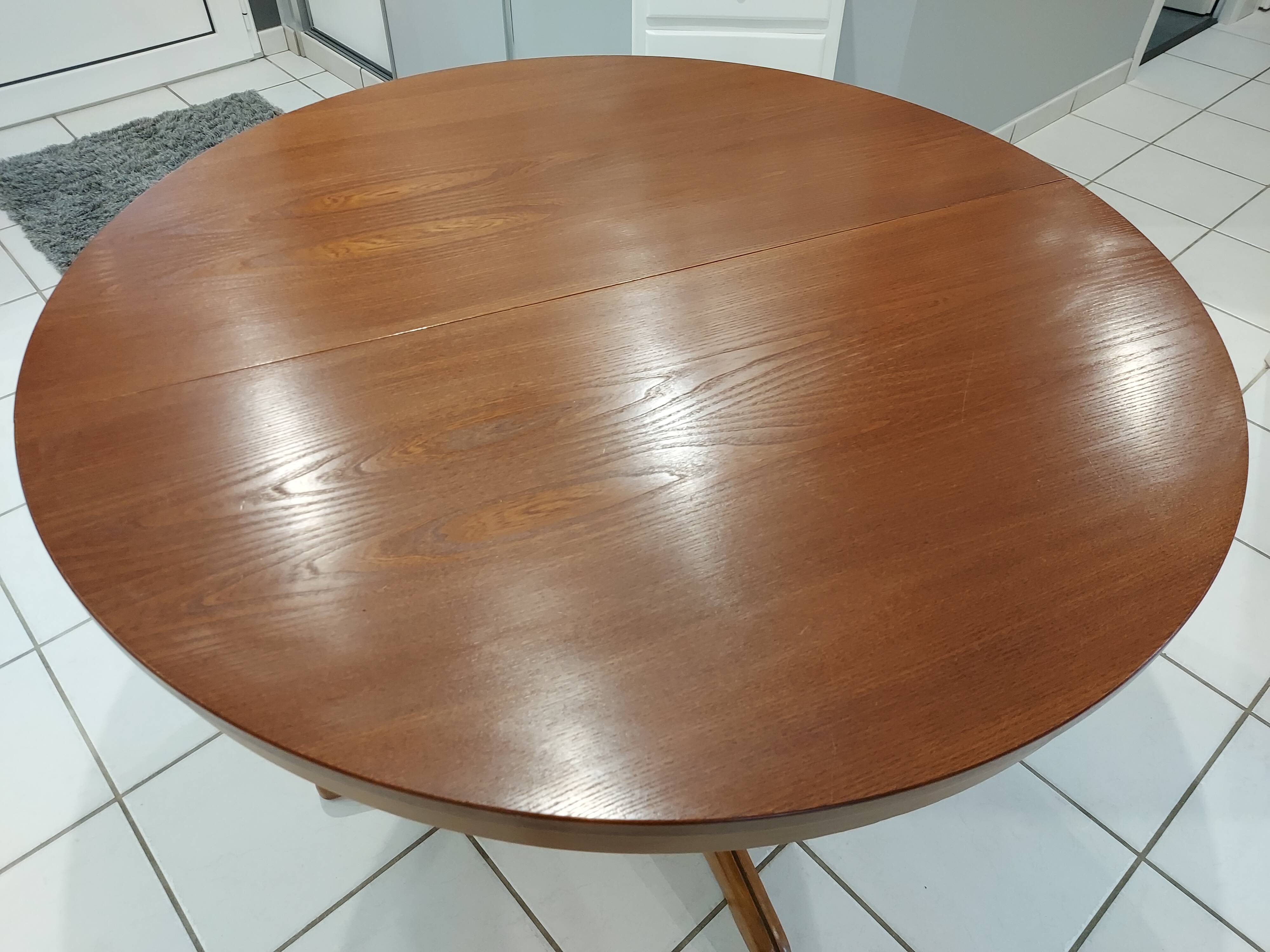 Baumann extendable dining table
