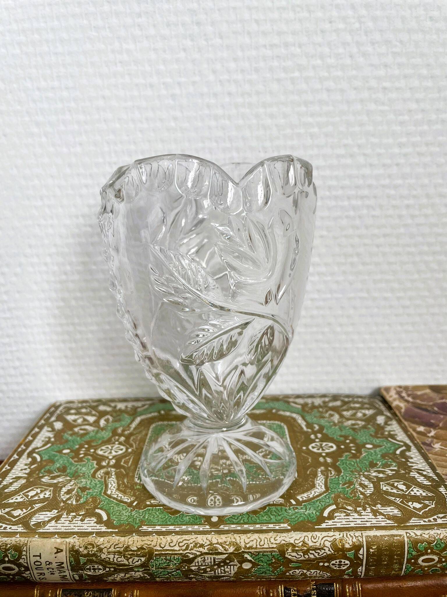 Vase allemand en cristal et forme de cœur